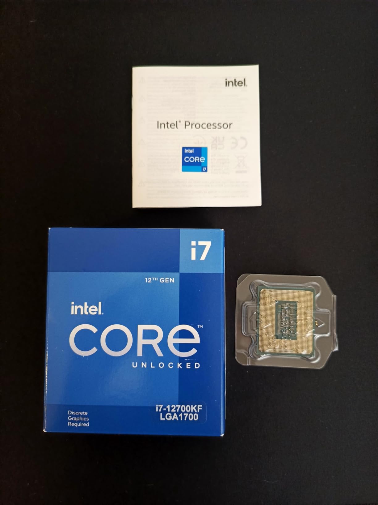 Intel® Core™ i7-12700KF Desktop Processor 12 (8P+4E) Cores up to 5.0 GHz Unlocked LGA1700 600 Series Chipset 125W - Customer Photo 2