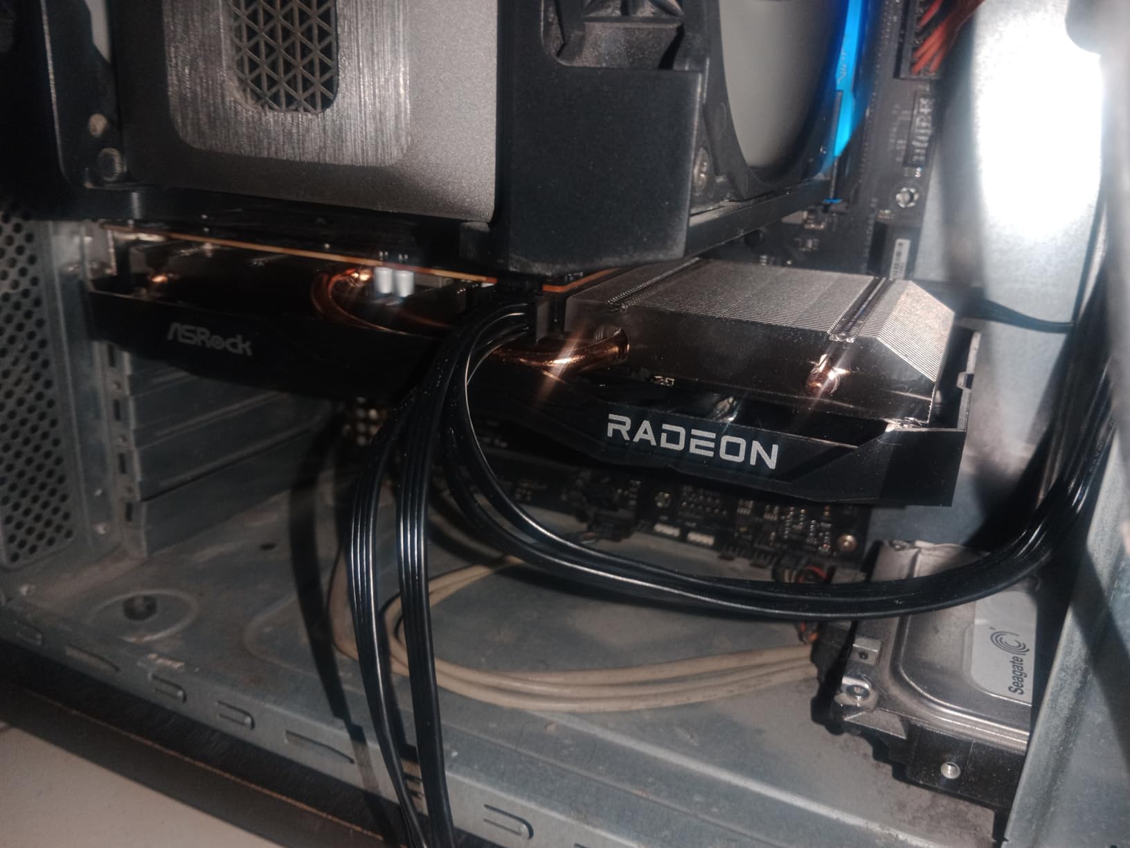 ASRock AMD Radeon RX 6600 Challenger D 8GB GDDR6 DisplayPort 14Gbps HDMI 0dB Silent Cooling 128-bit 7680 x 4320 Dual Fan Graphics Card PCI Express 4.0 x8 8-pin Customer Review ASRock AMD Radeon RX 6600 Challenger D 8GB GDDR6 DisplayPort 14Gbps HDMI 0dB Silent Cooling 128-bit 7680 x 4320 Dual Fan Graphics Card PCI Express 4.0 x8 8-pin - Customer Photo 3