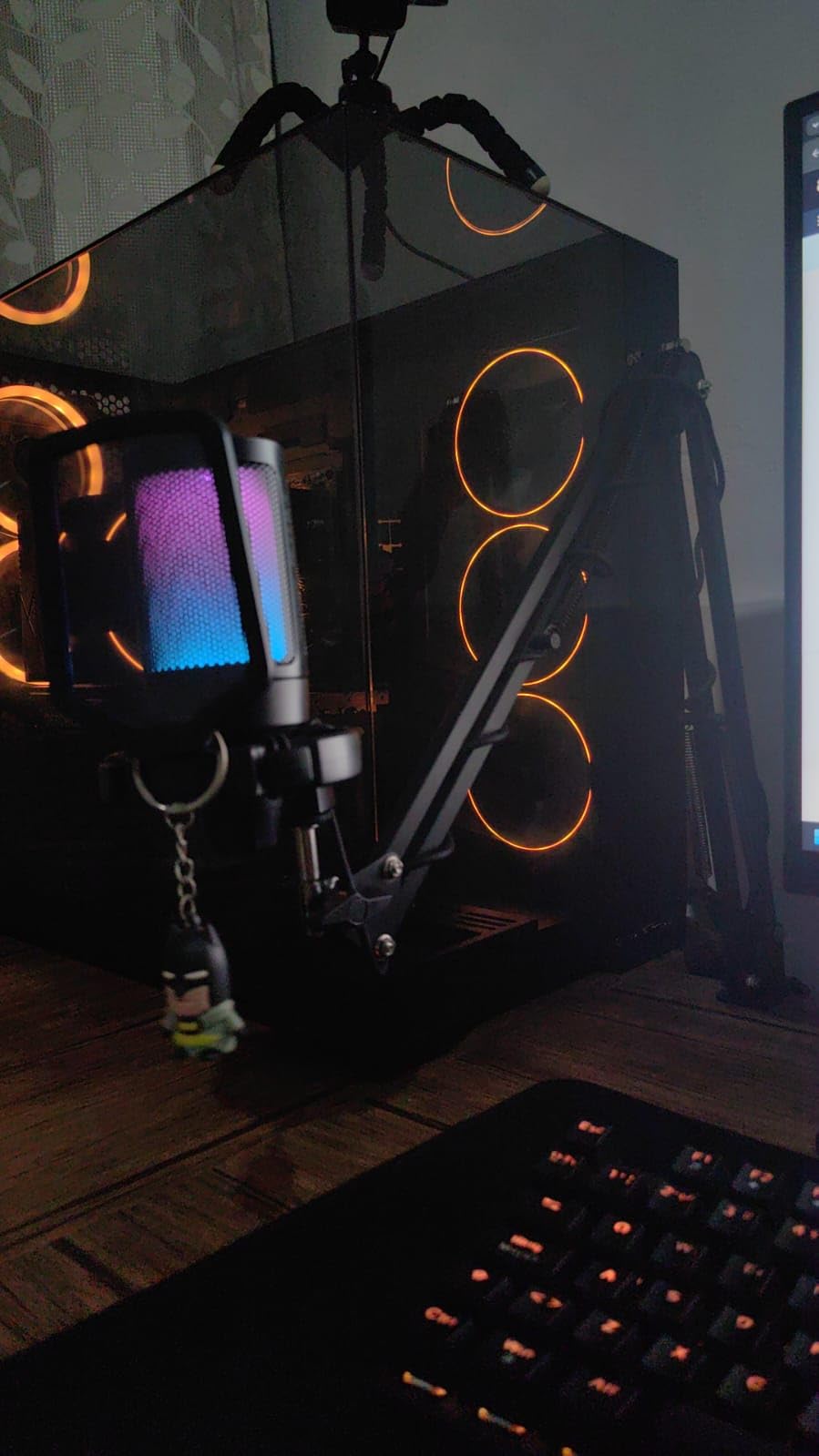 FIFINE Gaming USB Microphone for PC PS5, Condenser Mic with Quick Mute, RGB Indicator, Tripod Stand, Pop Filter, Shock Mount, Gain Control for Streaming Discord Twitch Podcasts Videos- AmpliGame Customer Review FIFINE Gaming USB Microphone for PC PS5, Condenser Mic with Quick Mute, RGB Indicator, Tripod Stand, Pop Filter, Shock Mount, Gain Control for Streaming Discord Twitch Podcasts Videos- AmpliGame - Customer Photo 1