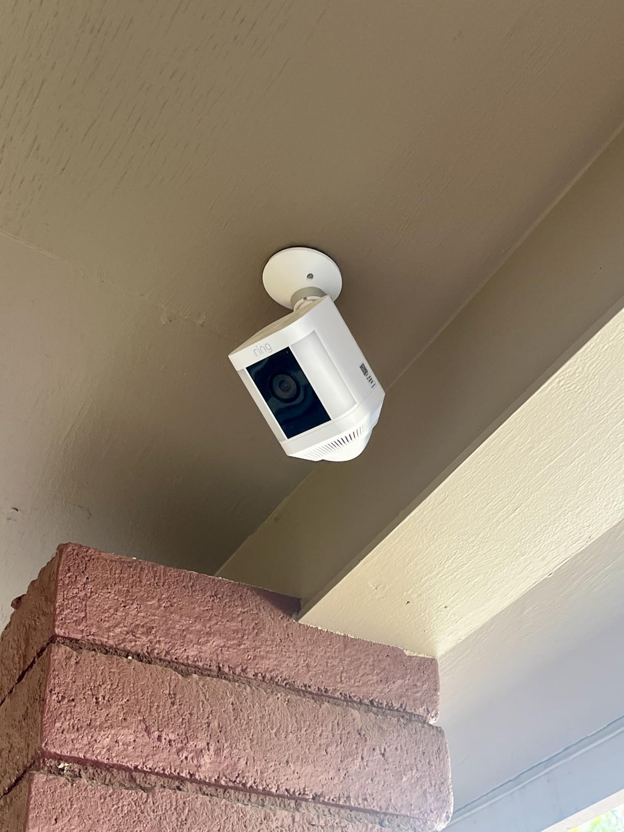 Ring Spotlight Cam Plus, Battery | Home or business security with HD video, Two-Way Talk, Color Night Vision, and Security Siren (2022 release) - White Customer Review Ring Spotlight Cam Plus, Battery | Home or business security with HD video, Two-Way Talk, Color Night Vision, and Security Siren (2022 release) - White - Customer Photo 4