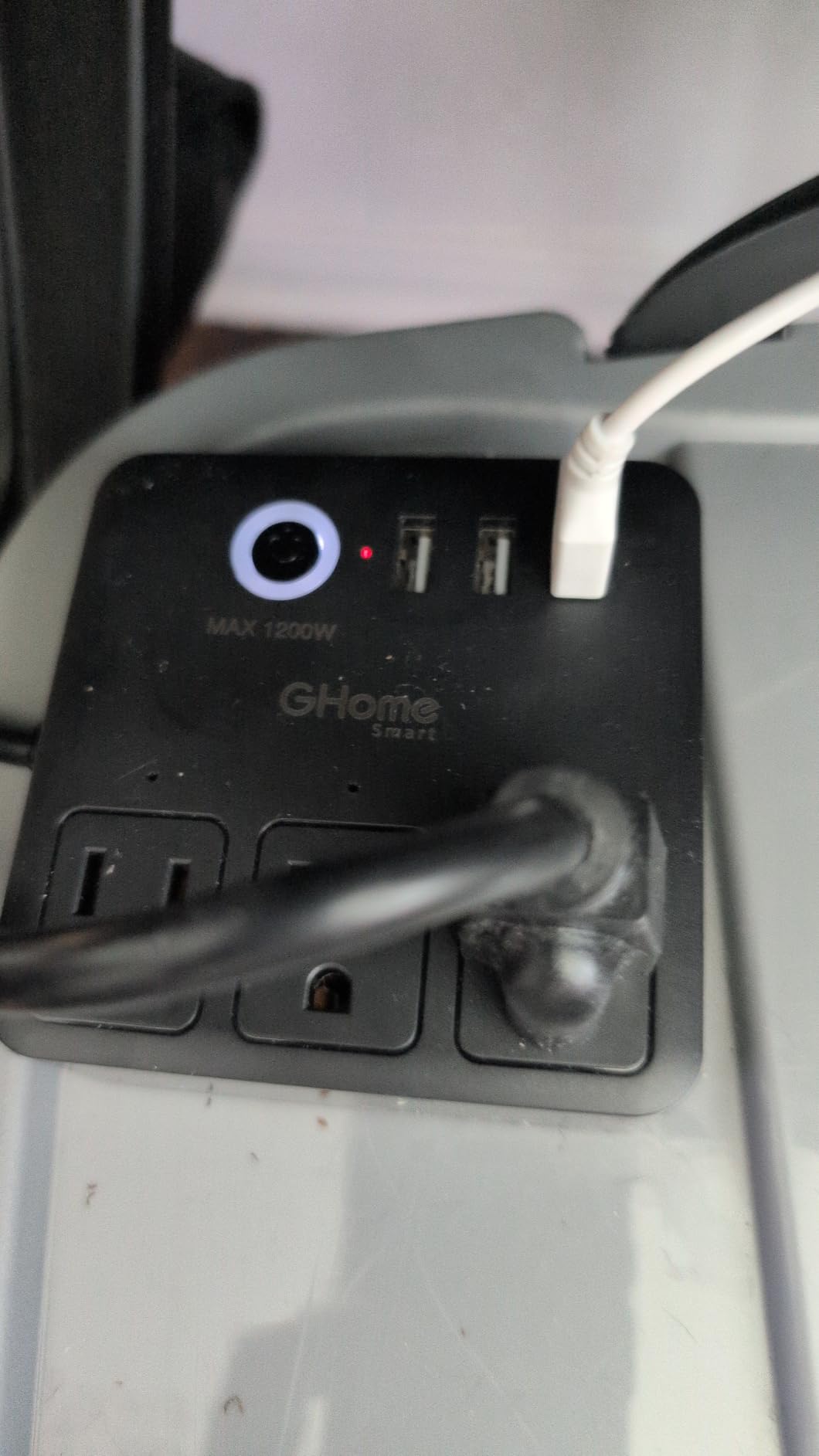 GHome Smart Power Strip with 3 USB Ports & 3 Smart Outlets Plugs That Work with Alexa & Google Home, WiFi Surge Protector, Flat Plug for Home Office Travel, 10A, White - Customer Photo 2