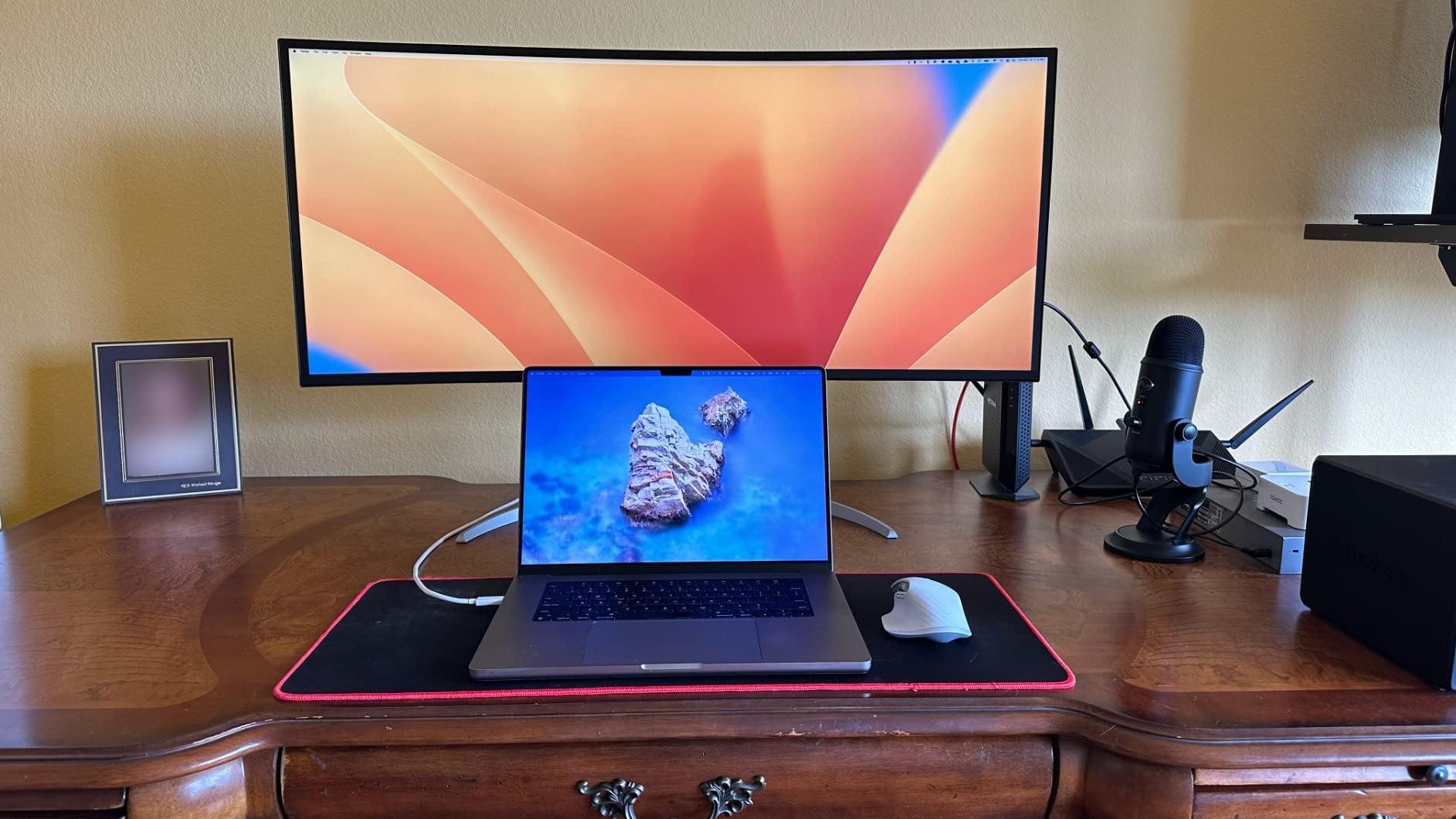 LG 40WP95C-W 40 LG 40WP95C-W 40