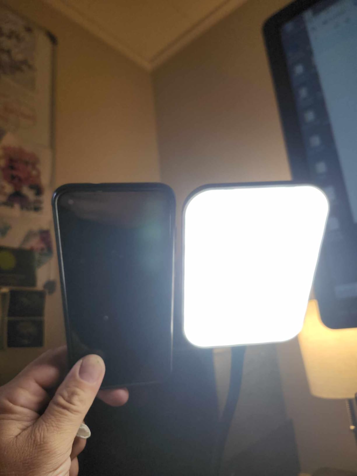 Sailstar Desk Lamp, LED Desk Lamps for Home Office, Wireless Charger Small Desk Lamp with Pen Holder, 3 Color Modes, Dimmable, CRI 85, 800LM, Study Lamps for College Dorm Room, Adapter Included, Black - Customer Photo 2