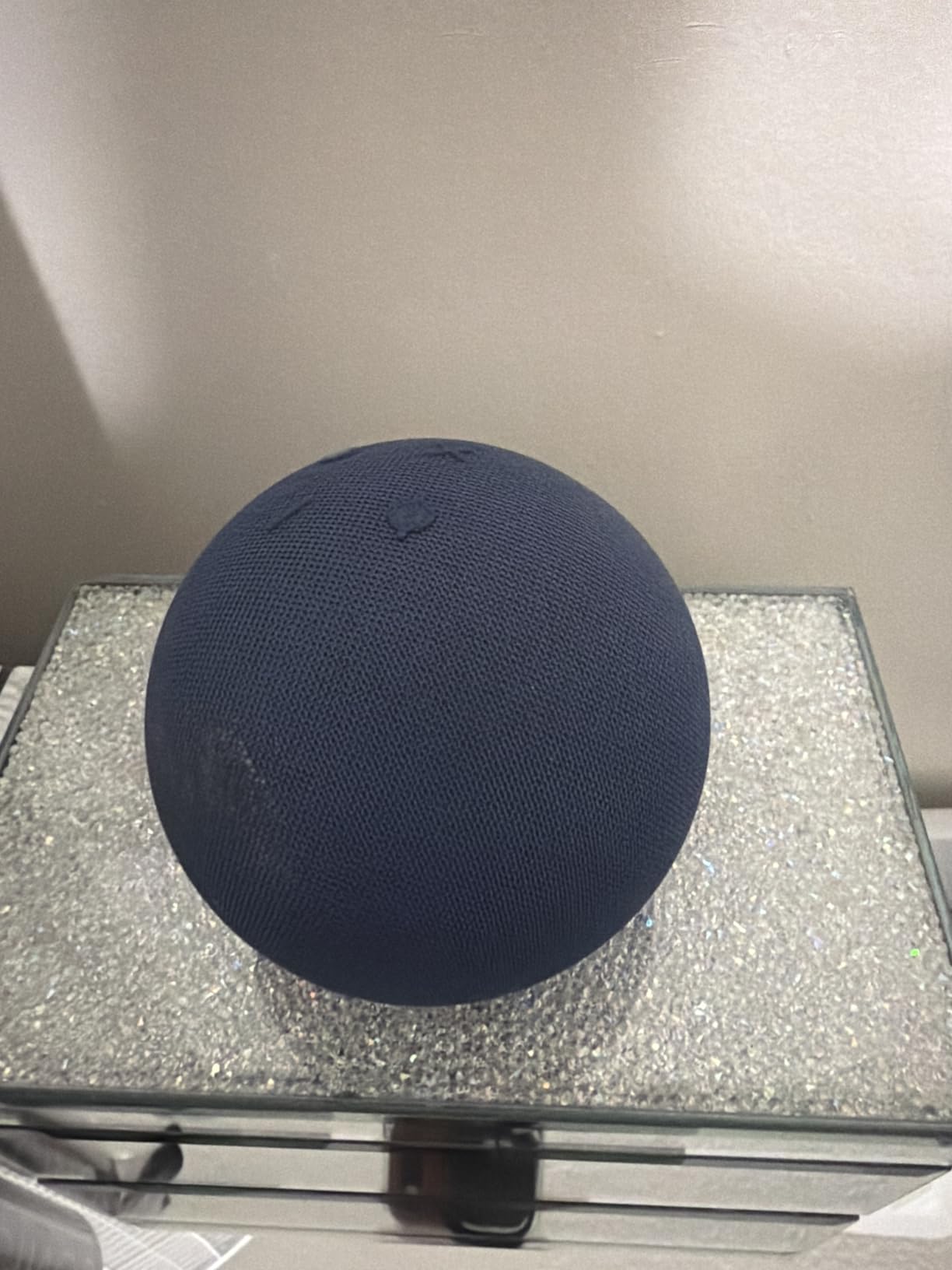 Like-New Amazon Echo Dot, Vibrant sounding Alexa speaker, Great for bedrooms, dining rooms and offices, Charcoal - Customer Photo 2