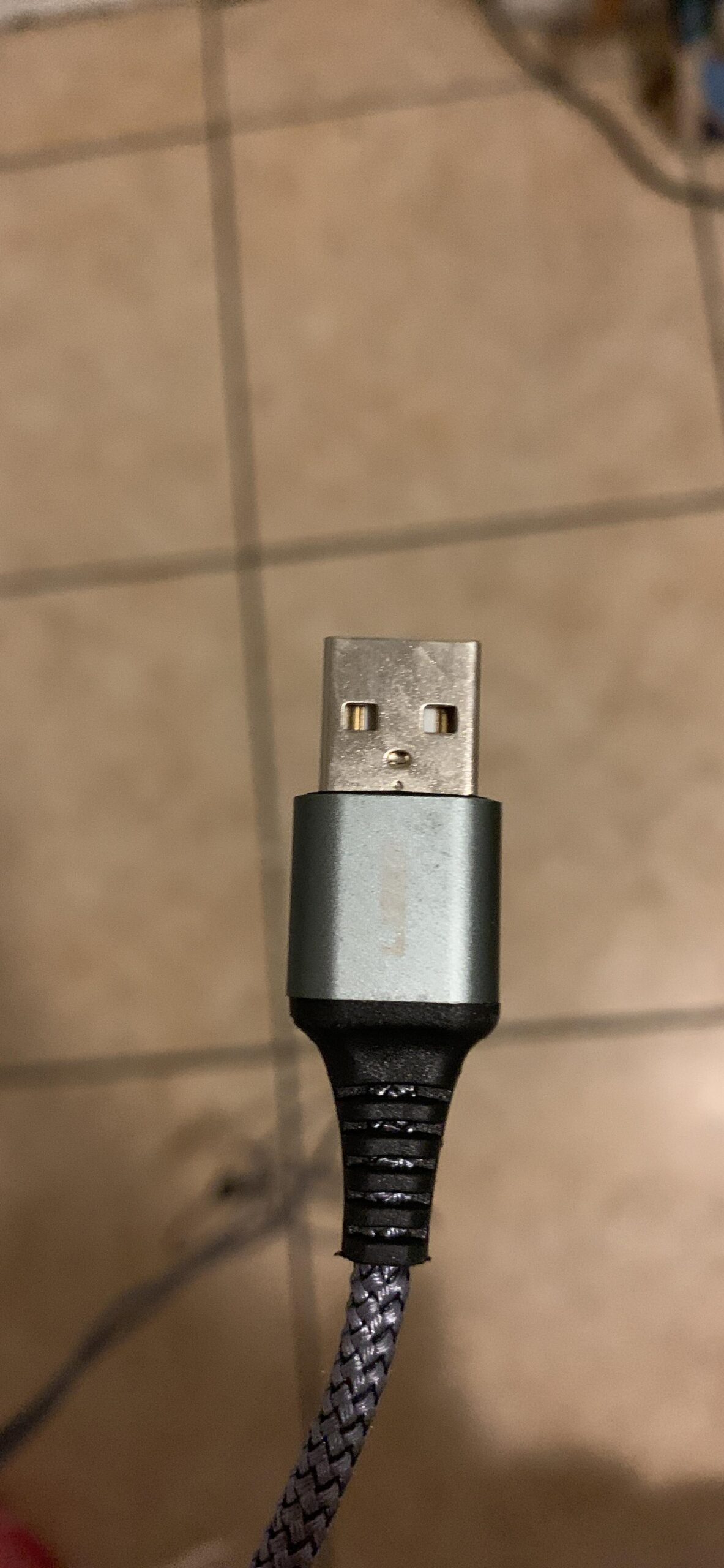 LISEN iPhone Charger Cable (10ft / 3m) USB A to Lightning Cable 10 Feet Customer Review LISEN iPhone Charger Cable (10ft / 3m) USB A to Lightning Cable 10 Feet - Customer Photo 3