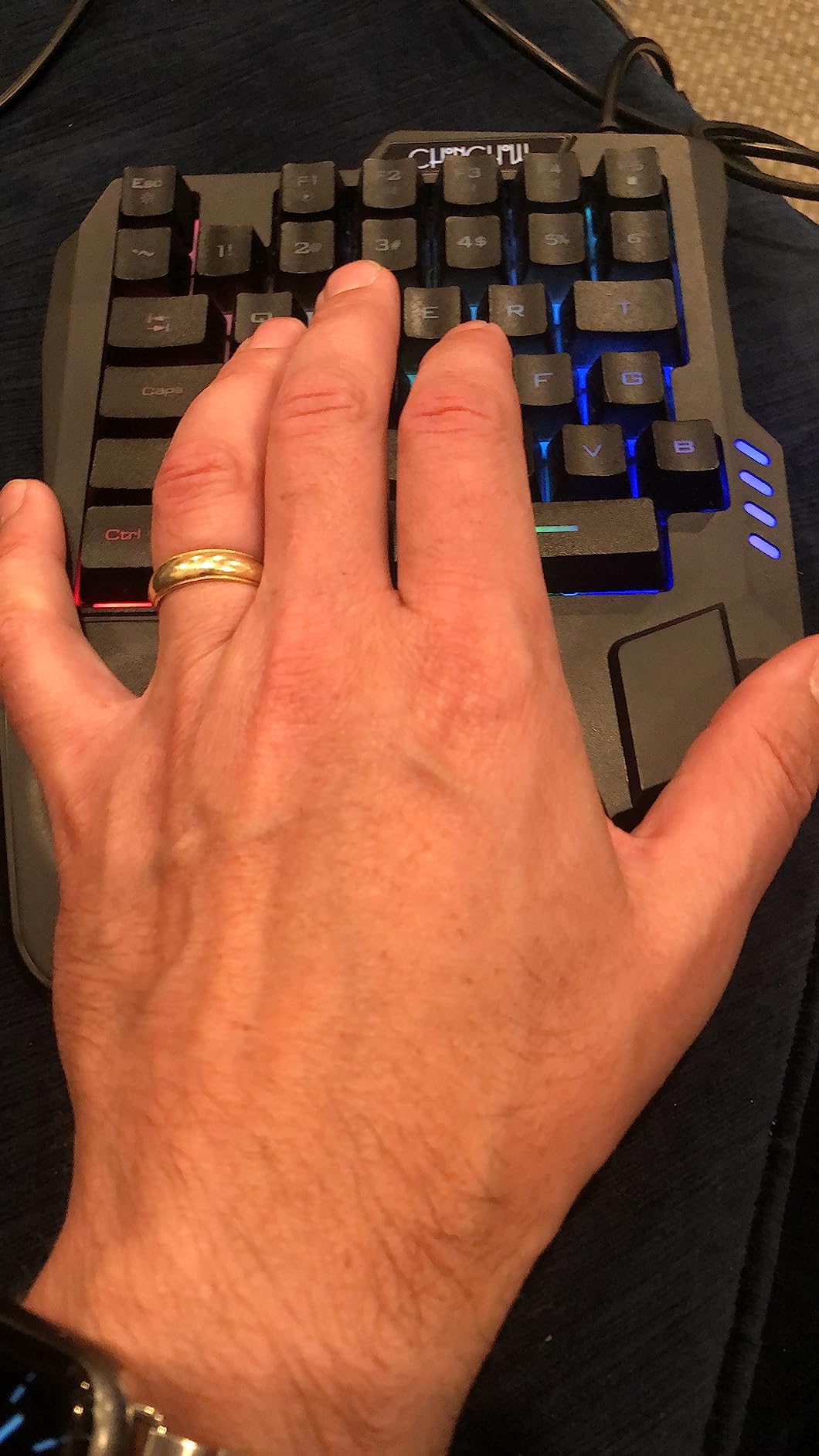 CHONCHOW One Handed Gaming Keyboard, 35 Keys, Rainbow LED, Wired USB, Ergonomic with Wrist Rest, Mini Portable, PS4/PS5/Xbox/PC/Laptop Compatible - Customer Photo 4