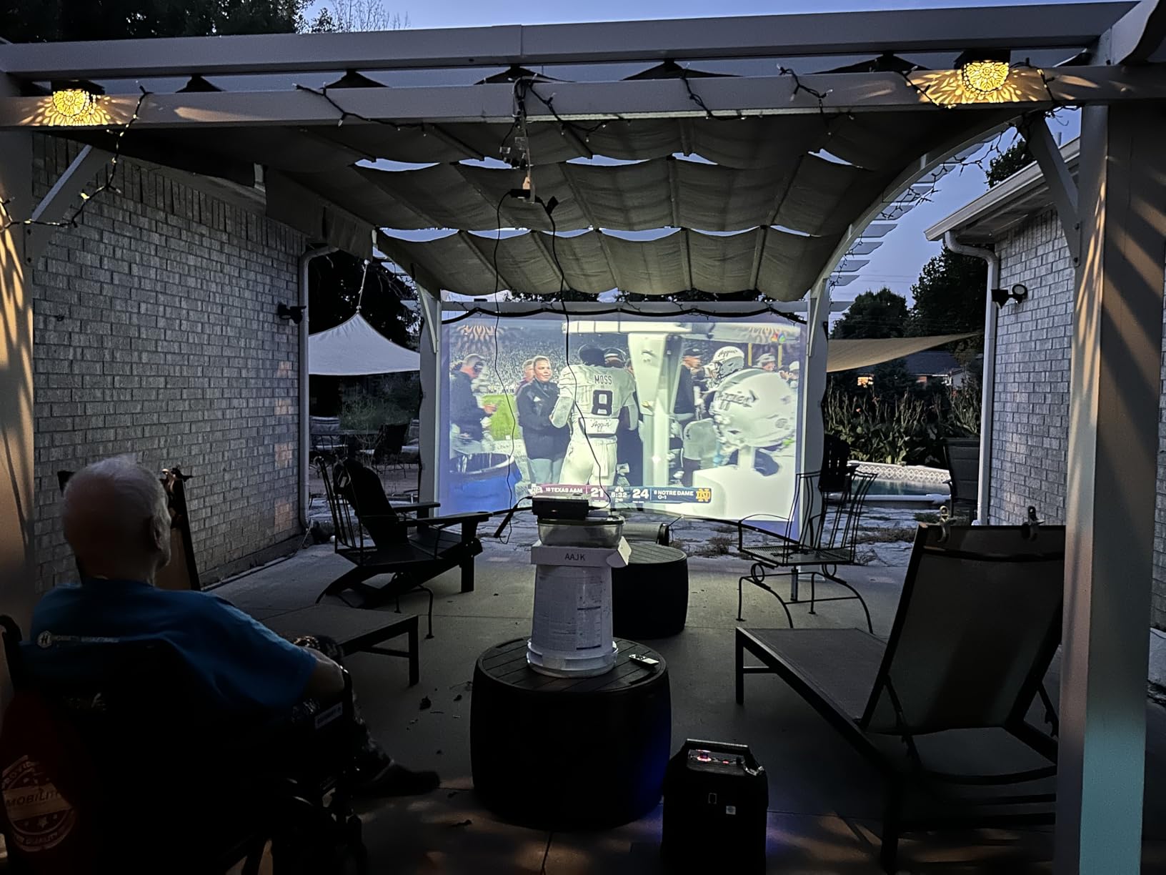 Projector with WiFi and Bluetooth, FUDONI Upgrade Projector Native 1080P 14000L 4K Supported, Portable Movie Outdoor Projector for Home Theater, Compatible w HDMI/USB/TV Stick/Laptop/iOS Android Phone - Customer Photo 1