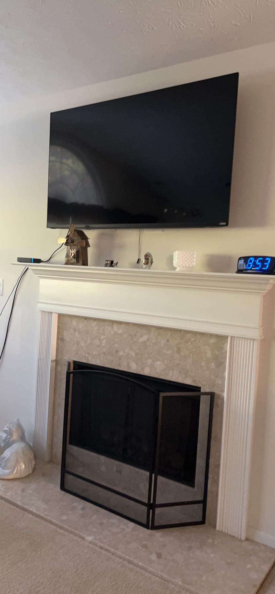 VIZIO 55-inch V-Series 4K LED HDR Smart TV w/Dolby Vision, WiFi 6E, Bluetooth Headphone Capable, Gaming Engine & Alexa Compatibility, V555M-K01, 2023 Model - Customer Photo 5