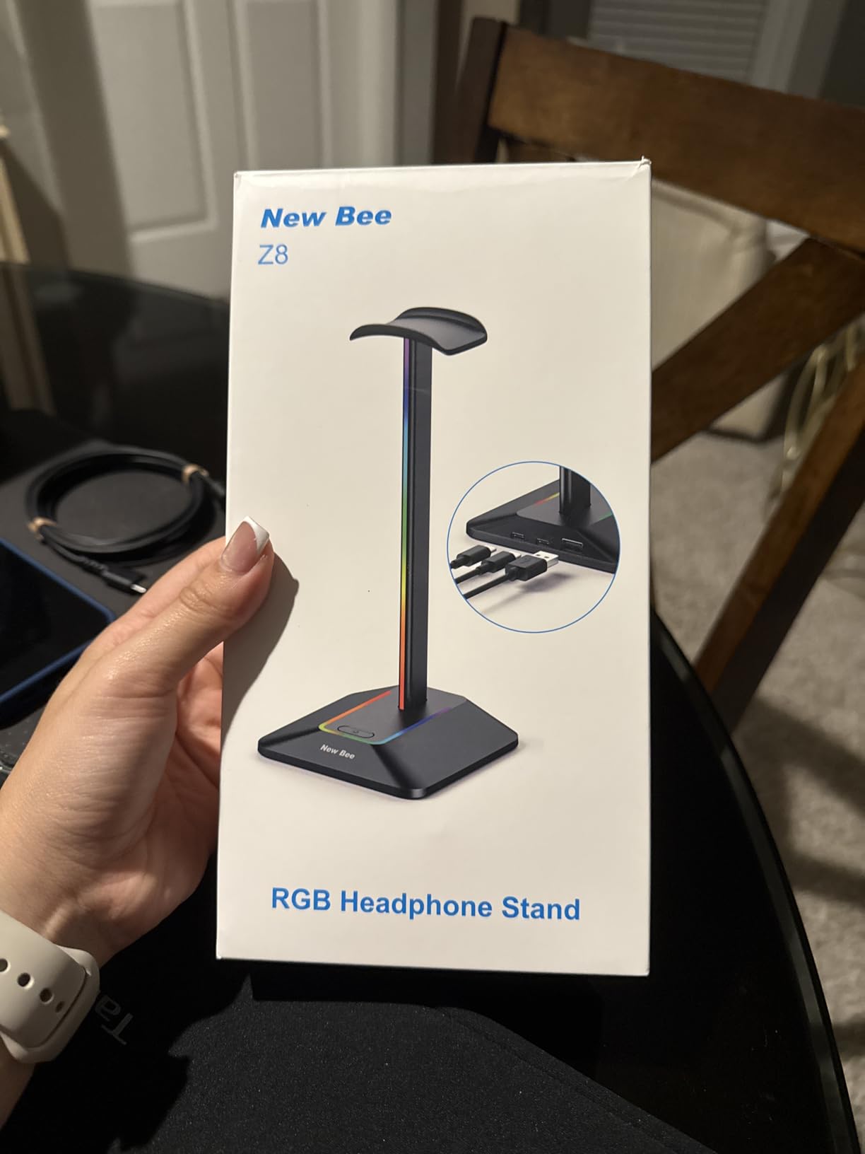 New bee RGB Headphone Stand with 1 USB-C Charging Port and 1 USB Charging Port, Desk Gaming Headset Stand with 7 Light Modes for All Earphone Accessories (Black) - Customer Photo 1