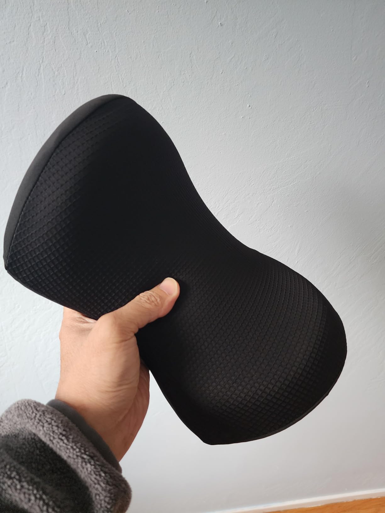 Super Cozy Car Headrest Pillow, 100% Memory Foam Car Neck Pillow with Adjustable Strap & Breathable Removable Cover, Ergonomic Design - Travel Pillow Car Pillow for Neck/Back Pain Relief(Black, 1PC) Customer Review Super Cozy Car Headrest Pillow, 100% Memory Foam Car Neck Pillow with Adjustable Strap & Breathable Removable Cover, Ergonomic Design - Travel Pillow Car Pillow for Neck/Back Pain Relief(Black, 1PC) - Customer Photo 1