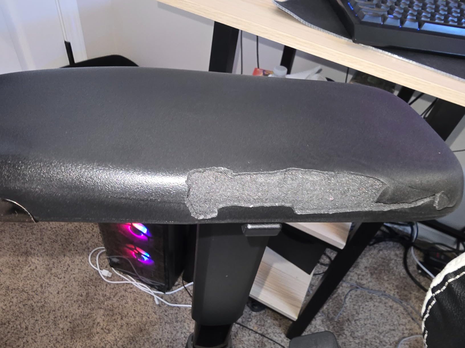 VERTAGEAR SL5800 Ergonomic Large Gaming Chair Featuring ContourMax Lumbar & VertaAir Seat Systems - RGB LED Kits Upgradeable - Black/White - Customer Photo 2
