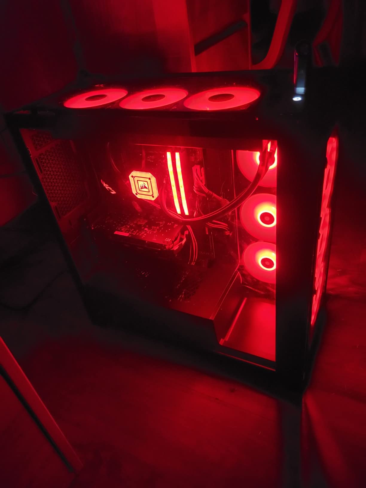 AMD Ryzen 9 7900X 12-Core, 24-Thread Unlocked Desktop Processor - Customer Photo 2