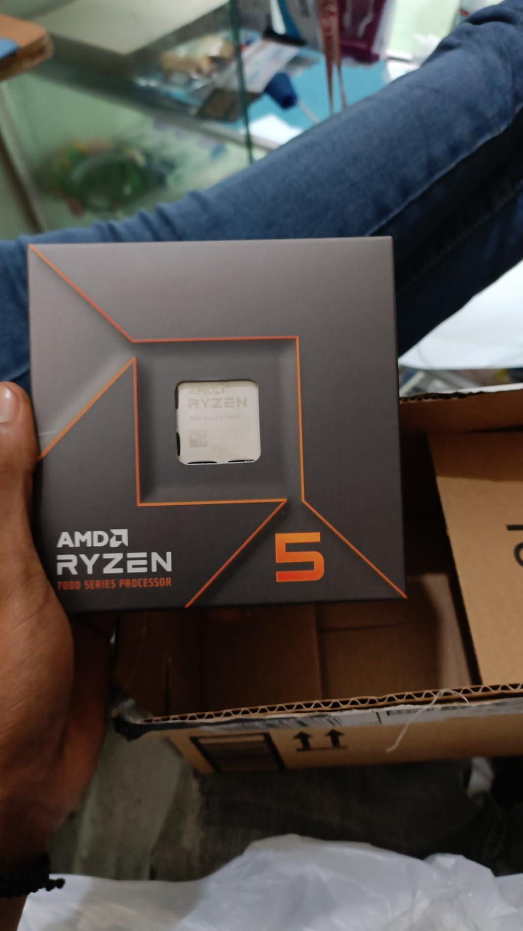 AMD Ryzen 5 7600X 6-Core, 12-Thread Unlocked Desktop Processor Customer Review AMD Ryzen 5 7600X 6-Core, 12-Thread Unlocked Desktop Processor - Customer Photo 1