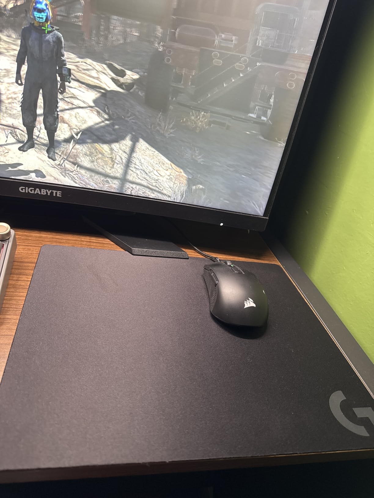 Logitech G440 Hard Gaming Mouse Pad, Optimized for Gaming Sensors, Moderate Surface Friction, Non-Slip Mouse Mat - Black Customer Review Logitech G440 Hard Gaming Mouse Pad, Optimized for Gaming Sensors, Moderate Surface Friction, Non-Slip Mouse Mat - Black - Customer Photo 2