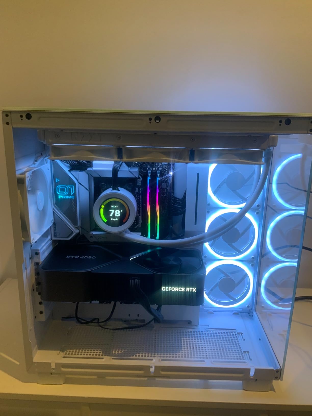 VIPERA NVIDIA GeForce RTX 4090 Founders Edition Graphic Card Customer Review VIPERA NVIDIA GeForce RTX 4090 Founders Edition Graphic Card - Customer Photo 2