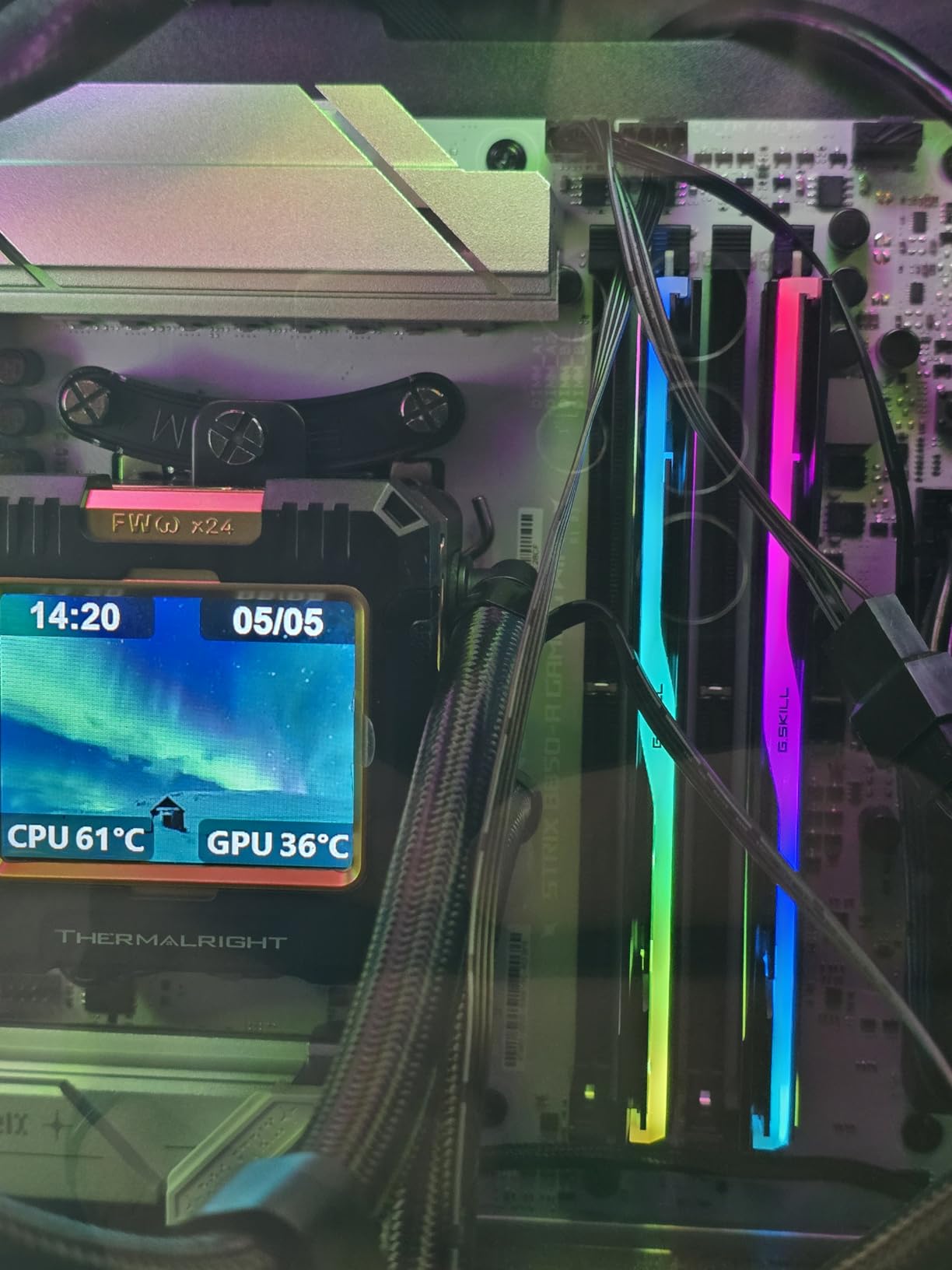 G.SKILL Trident Z5 Neo RGB Series DDR5 RAM (AMD Expo) 64GB (2x32GB) 6000MT/s CL30-40-40-96 1.40V Desktop Computer Memory U-DIMM - Matte Black (F5-6000J3040G32GX2-TZ5NR) Customer Review G.SKILL Trident Z5 Neo RGB Series DDR5 RAM (AMD Expo) 64GB (2x32GB) 6000MT/s CL30-40-40-96 1.40V Desktop Computer Memory U-DIMM - Matte Black (F5-6000J3040G32GX2-TZ5NR) - Customer Photo 5