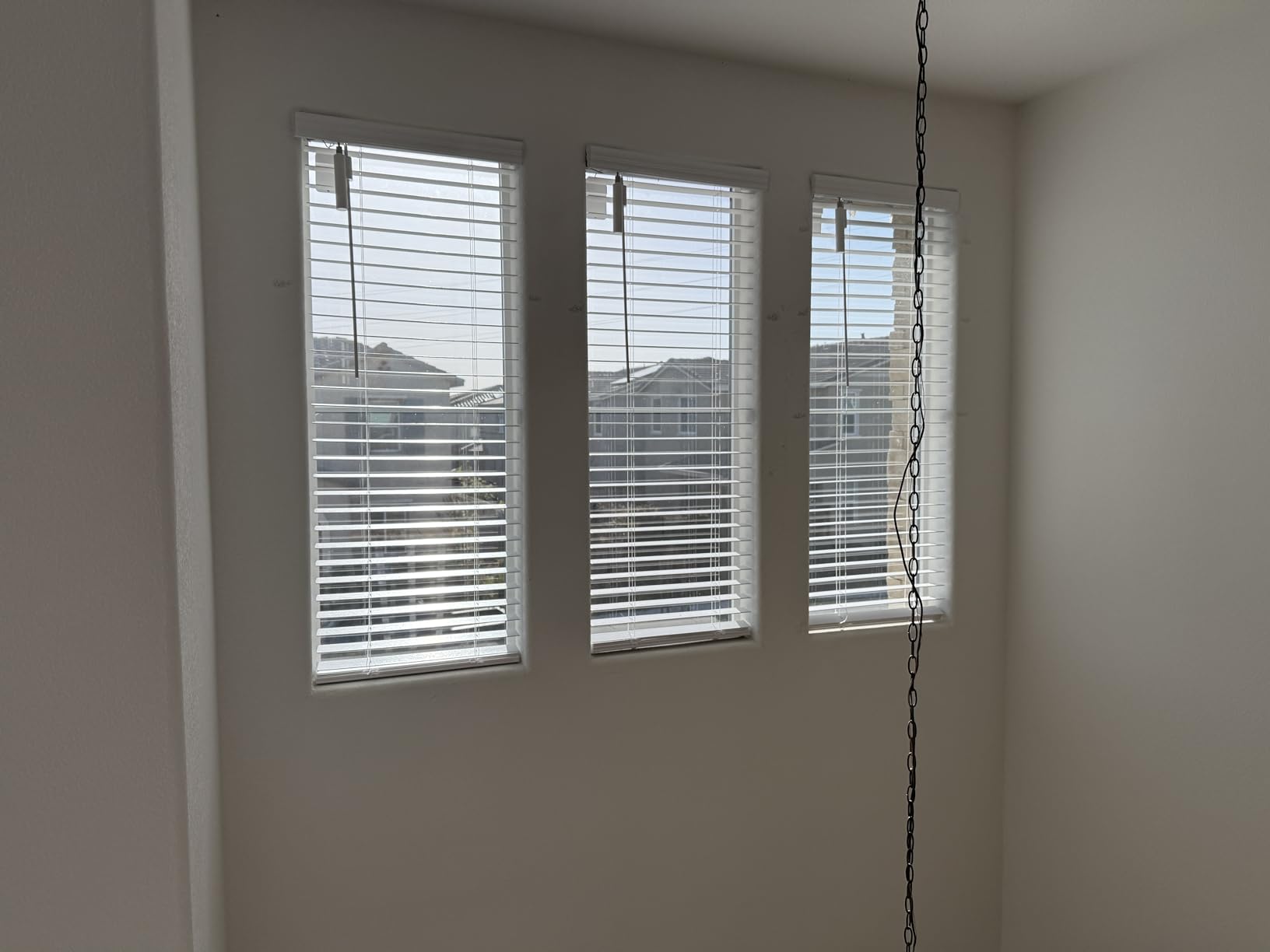 SwitchBot Blind Tilt Motorized Blinds - Smart Electric Blinds, Automatic Blind Opener and Closer, Solar Powered, Light Sensing Control, Add Hub Mini to Make it Compatible with Alexa & Google Home - Customer Photo 3