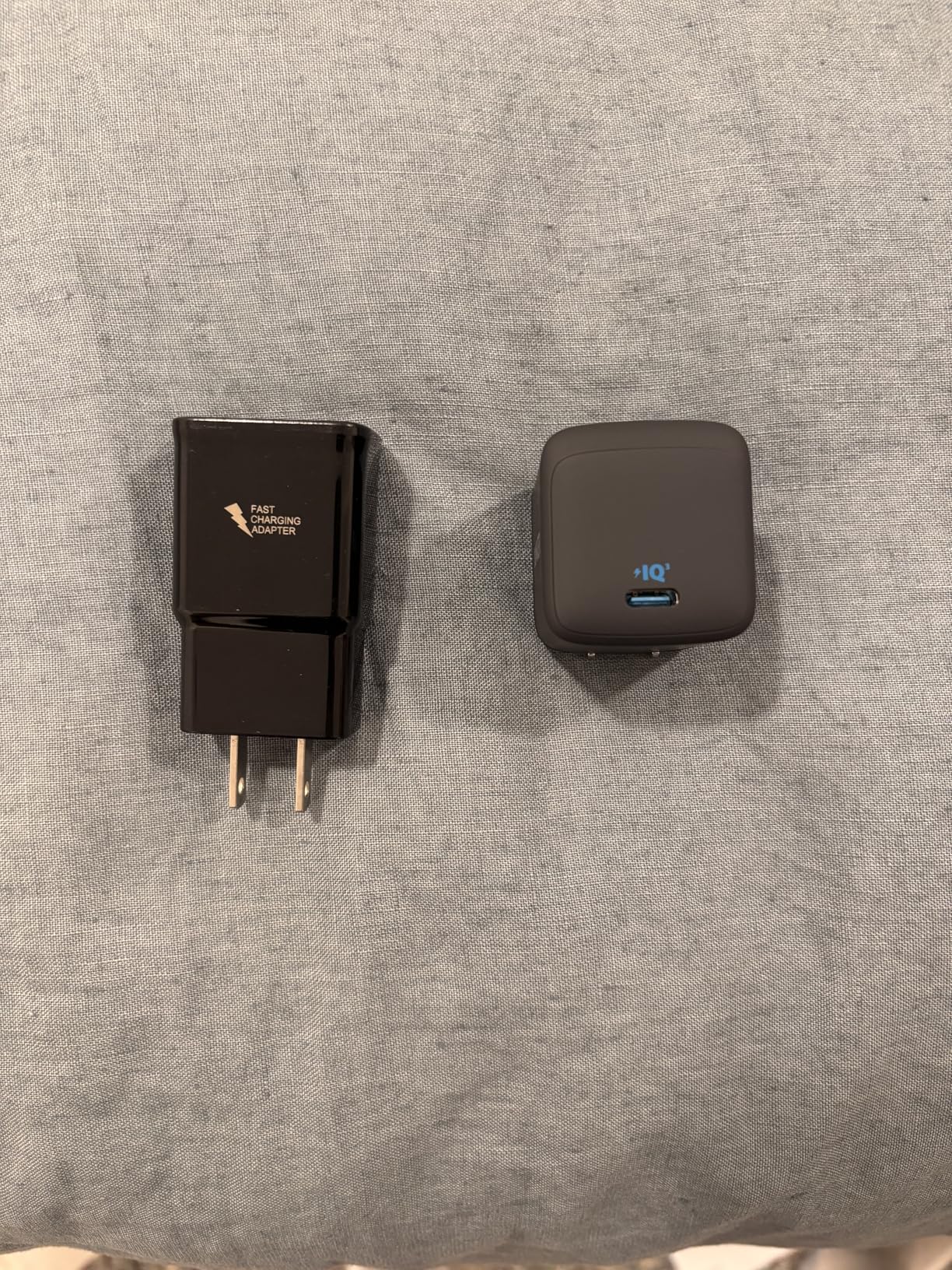 Anker 45W USB C Charger Block, Foldable PPS Fast Charger for iPhone 17/16 and More Series, Supports Super Fast Charging 2.0 for Galaxy S24 Ultra Customer Review Anker 45W USB C Charger Block, Foldable PPS Fast Charger for iPhone 17/16 and More Series, Supports Super Fast Charging 2.0 for Galaxy S24 Ultra - Customer Photo 3