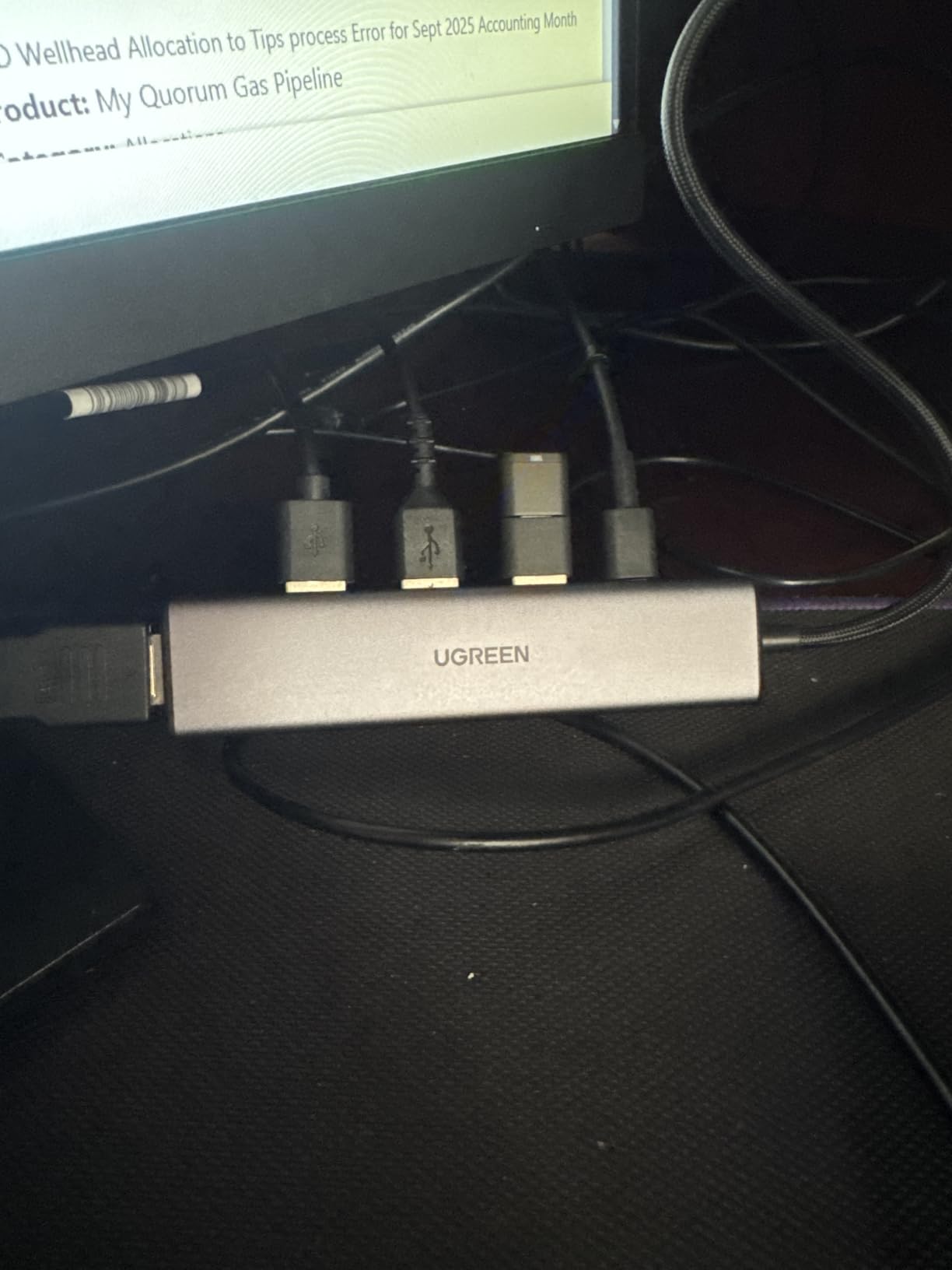 UGREEN Revodok 105 USB C Hub 5 in 1 Multiport Adapter 4K HDMI, 100W Power Delivery, 3 USB-A Data Ports, USB C Dongle for MacBook Pro/Air, iPad Pro, iMac, iPhone 16 Pro/Pro Max, XPS, Thinkpad - Customer Photo 1