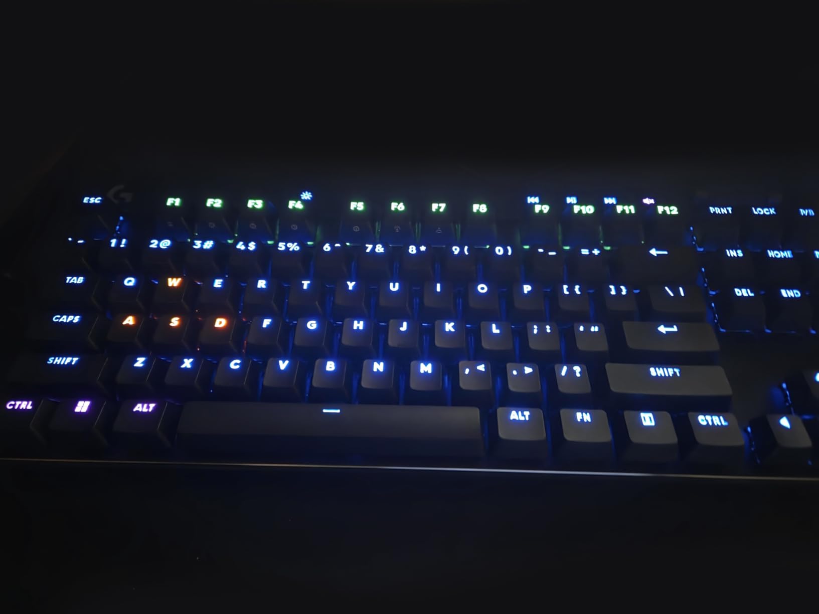 Logitech G PRO X 60 Lightspeed Wireless Gaming Keyboard, Ultra Compact TKL 60% Mechanical Keyboard for Windows PC, LIGHTSYNC RGB, Dual-Shot PBT Keycaps, GX Optical Tactile Switches - Black - Customer Photo 1
