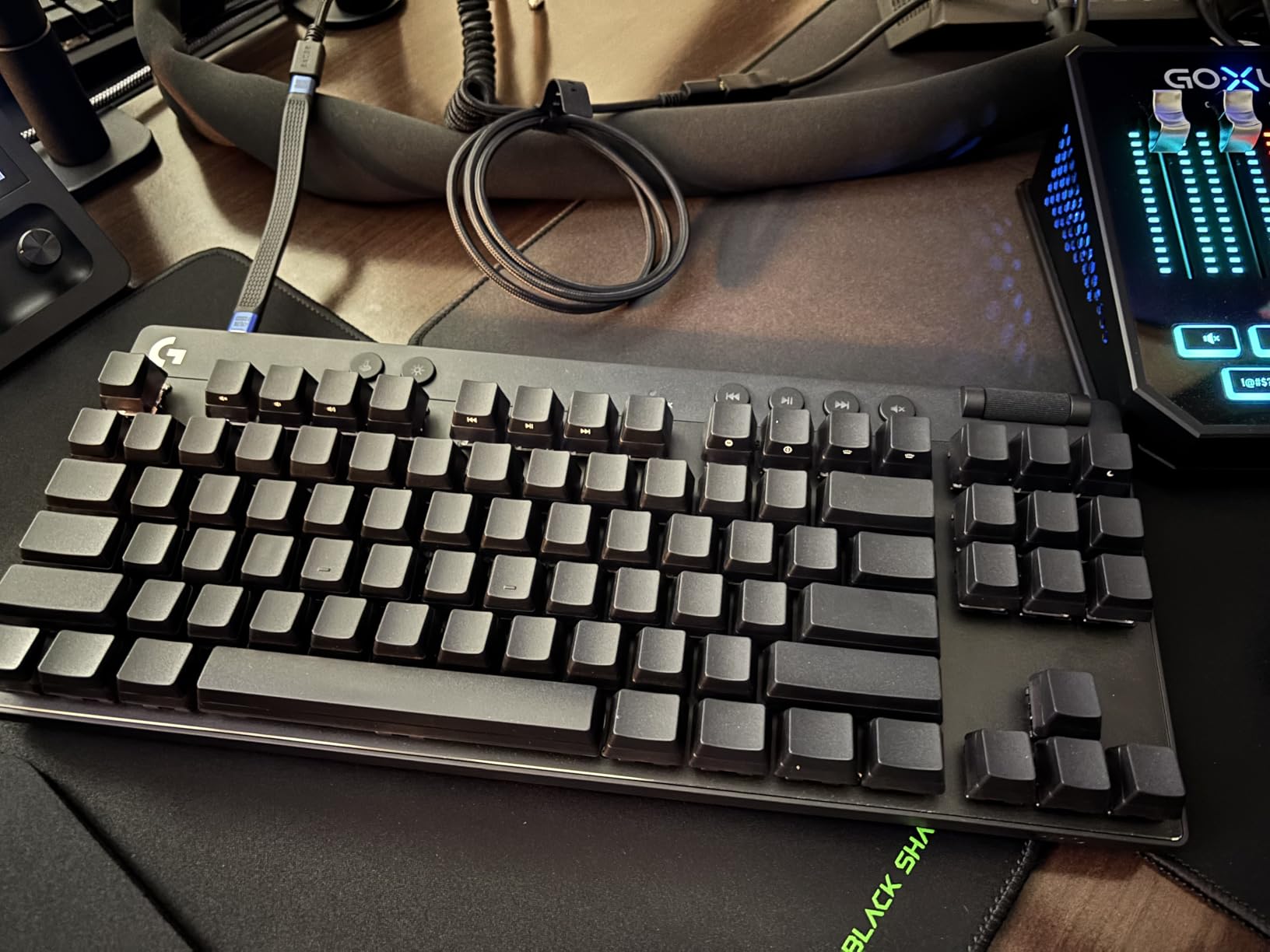 Logitech G PRO X 60 Lightspeed Wireless Gaming Keyboard, Ultra Compact TKL 60% Mechanical Keyboard for Windows PC, LIGHTSYNC RGB, Dual-Shot PBT Keycaps, GX Optical Tactile Switches - Black - Customer Photo 2
