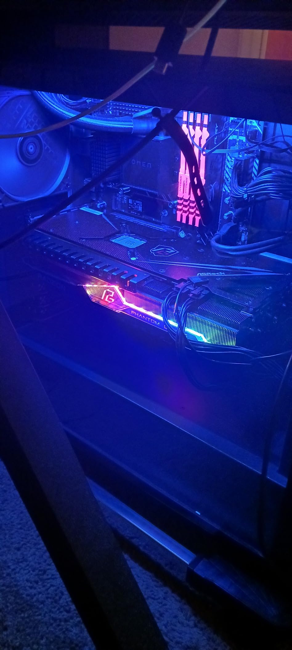 ASRock AMD Radeon™ RX 7900 XT Phantom Gaming 20GB OC Graphics Card 320 Bit 7680 x 4320 0dB Silent Cooling 3 x DisplayPort™ 2.1 GDDR6 1 x HDMI™ 2.1 20Gbps PCI Express 4.0 Customer Review ASRock AMD Radeon™ RX 7900 XT Phantom Gaming 20GB OC Graphics Card 320 Bit 7680 x 4320 0dB Silent Cooling 3 x DisplayPort™ 2.1 GDDR6 1 x HDMI™ 2.1 20Gbps PCI Express 4.0 - Customer Photo 2