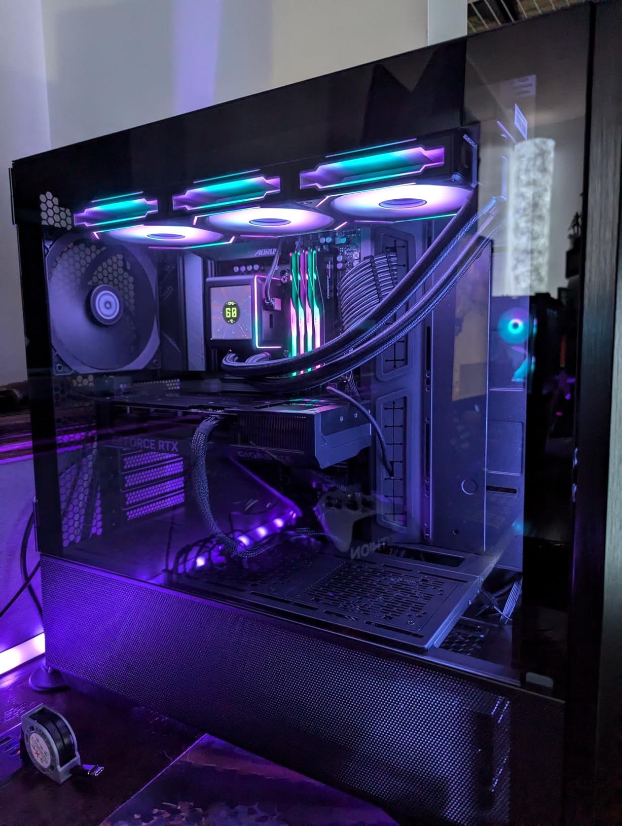 AMD Ryzen 9 7950X3D 16-Core, 32-Thread Desktop Processor - Customer Photo 1