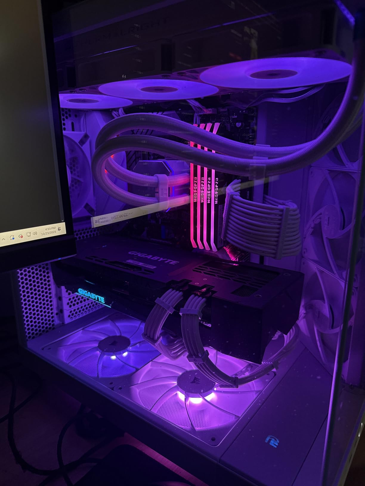 AsiaHorse 16AWG PSU Cable Extension Sleeved Custom Mod GPU PC Audio Video Power Supply Soft Braided Cables with Two Color Comb Kit 24P/8P to 6+2P/ 8P to 4+4P 30CM - Customer Photo 1