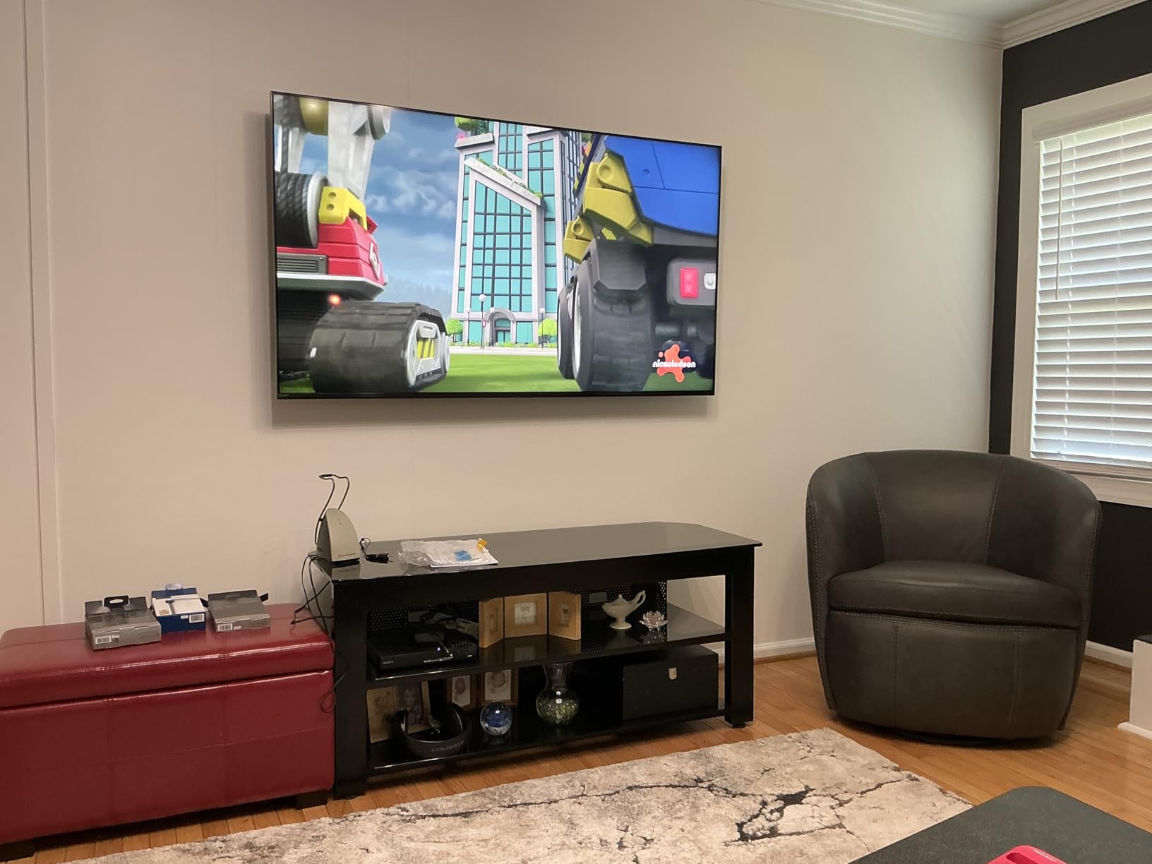 Sony 65 Inch 4K Ultra HD TV X90L Series: BRAVIA XR Full Array LED Smart Google TV with Dolby Vision HDR and Exclusive Features for The PlayStation® 5 XR65X90L- Latest Model,Black - Customer Photo 2