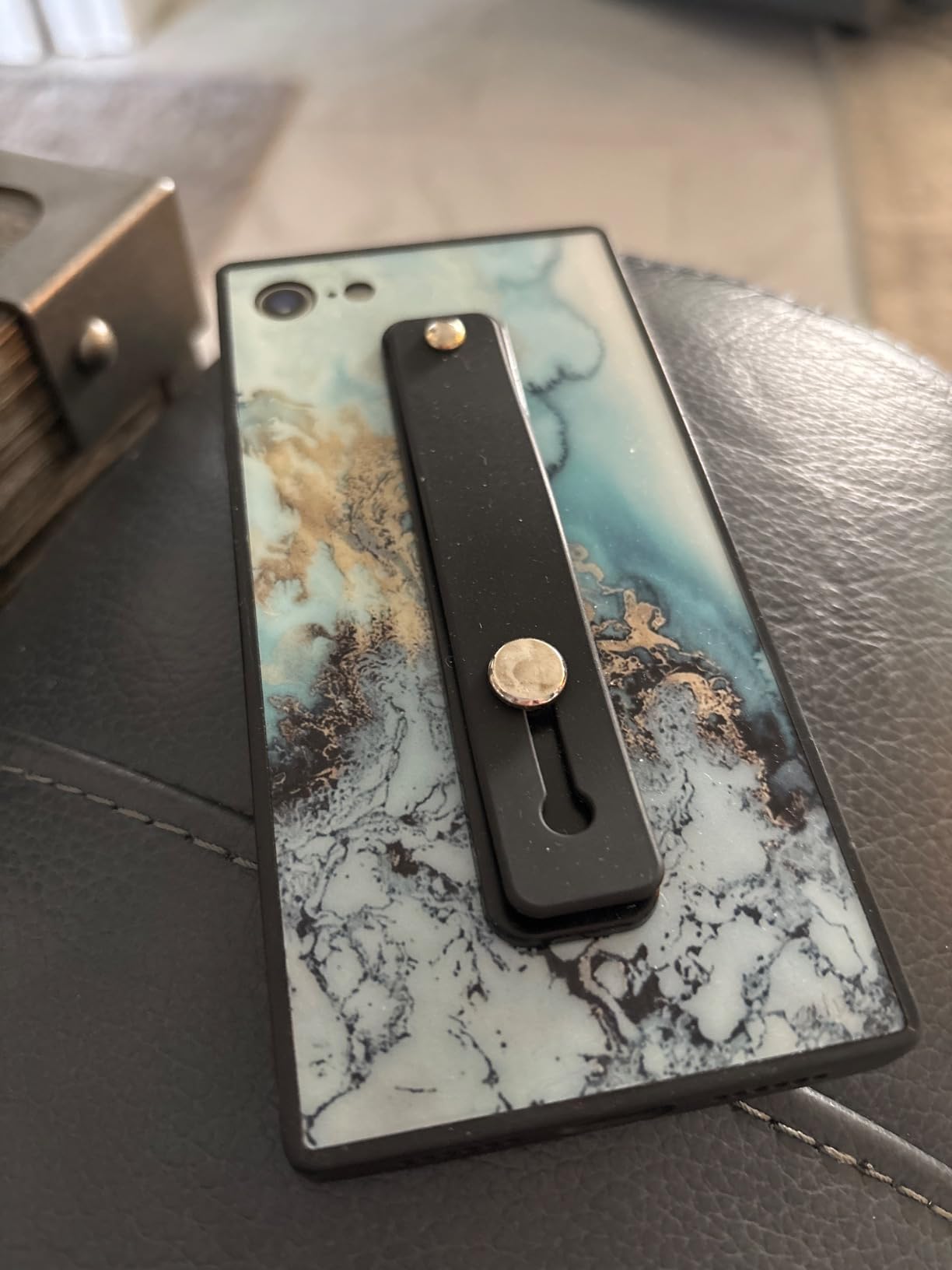 2Pcs Phone Loop Finger Holder, Silicone Phone Grip Phone Finger Strap Stand Universal Portable Finger Kickstand for Most Smartphones (2pcs-Black) - Customer Photo 1