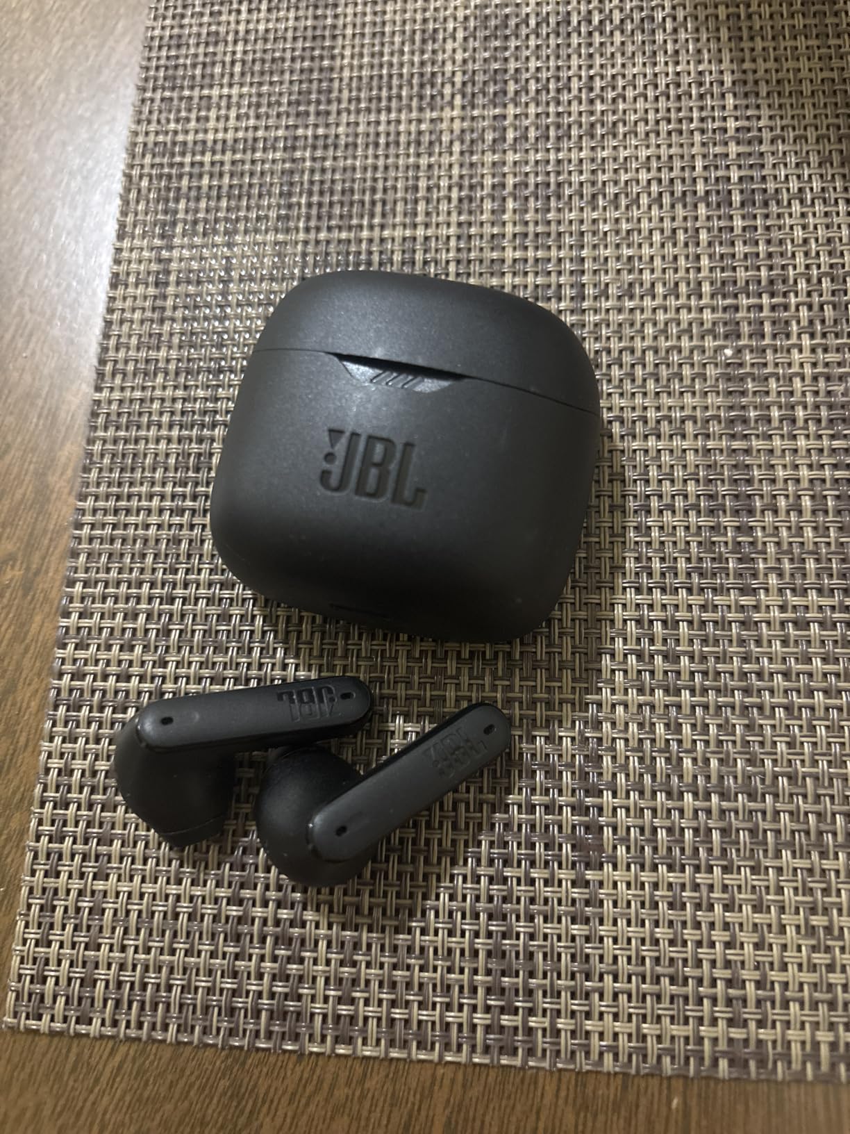 JBL Tune Flex - True Wireless Noise Cancelling Earbuds (Black), Small Customer Review JBL Tune Flex - True Wireless Noise Cancelling Earbuds (Black), Small - Customer Photo 2