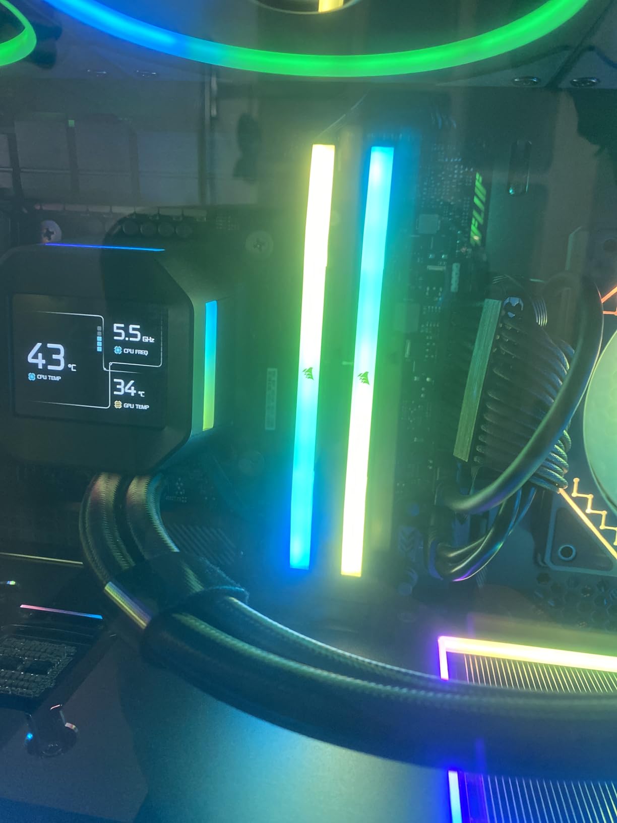 CORSAIR VENGEANCE RGB DDR5 RAM 64GB (2x32GB) 6400MHz CL32-40-40-84 1.40V Intel XMP Desktop Computer Memory - Black (CMH64GX5M2B6400C32) Customer Review CORSAIR VENGEANCE RGB DDR5 RAM 64GB (2x32GB) 6400MHz CL32-40-40-84 1.40V Intel XMP Desktop Computer Memory - Black (CMH64GX5M2B6400C32) - Customer Photo 3