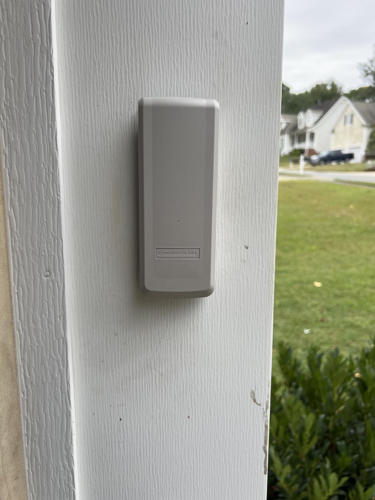 myQ Smart Garage Door Video Keypad with Wide-Angle Camera,Customizable PIN Codes,and Smartphone Control–Take Charge of Your Garage Access Works with Chamberlain, LiftMaster and Craftsman openers,White Customer Review myQ Smart Garage Door Video Keypad with Wide-Angle Camera,Customizable PIN Codes,and Smartphone Control–Take Charge of Your Garage Access Works with Chamberlain, LiftMaster and Craftsman openers,White - Customer Photo 2