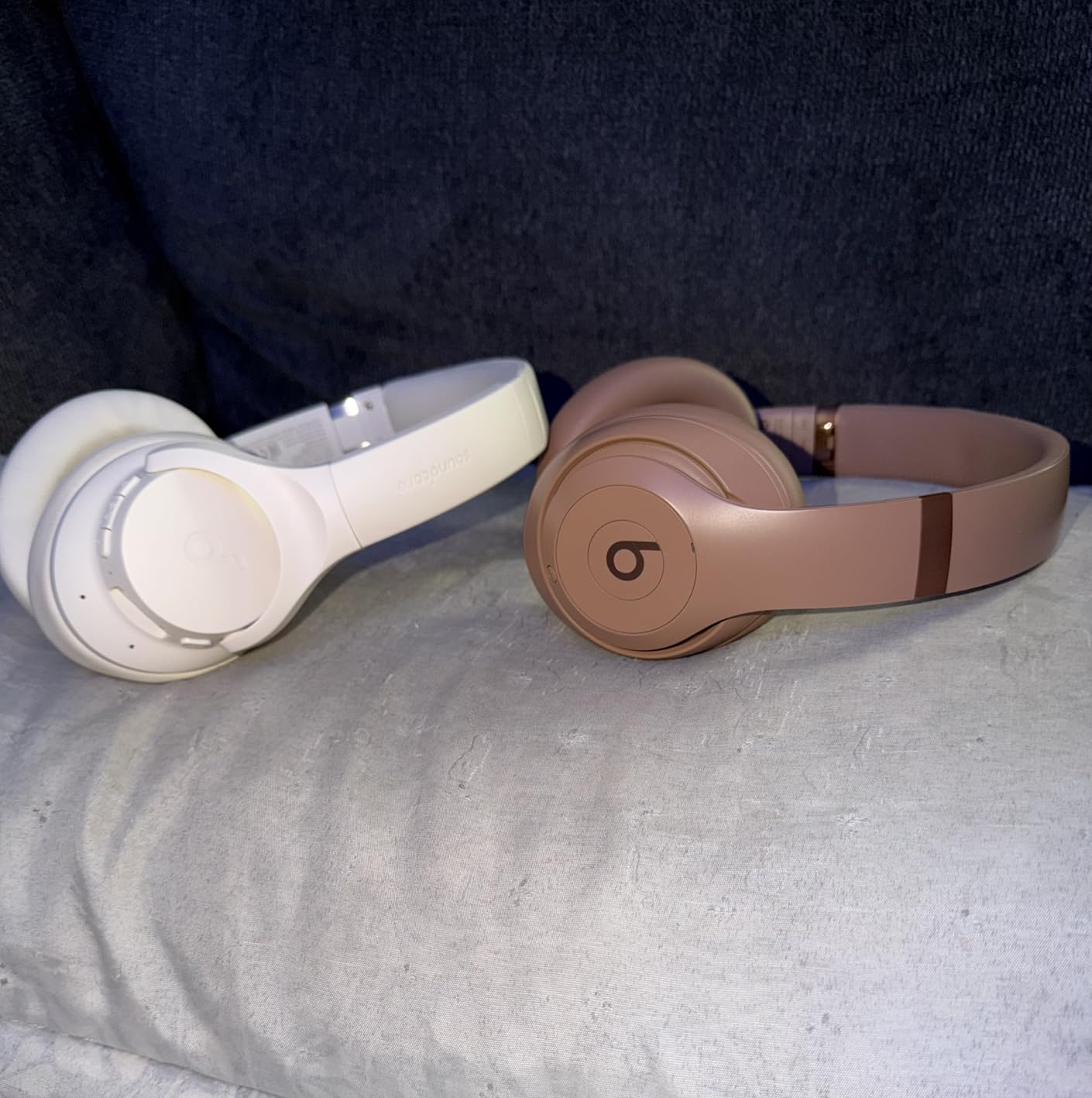 Soundcore by Anker Q20i Hybrid Active Noise Cancelling Headphones, Wireless Over-Ear Bluetooth, 40H Long ANC Playtime, Hi-Res Audio, Big Bass, Customize via an App, Transparency Mode - Customer Photo 2