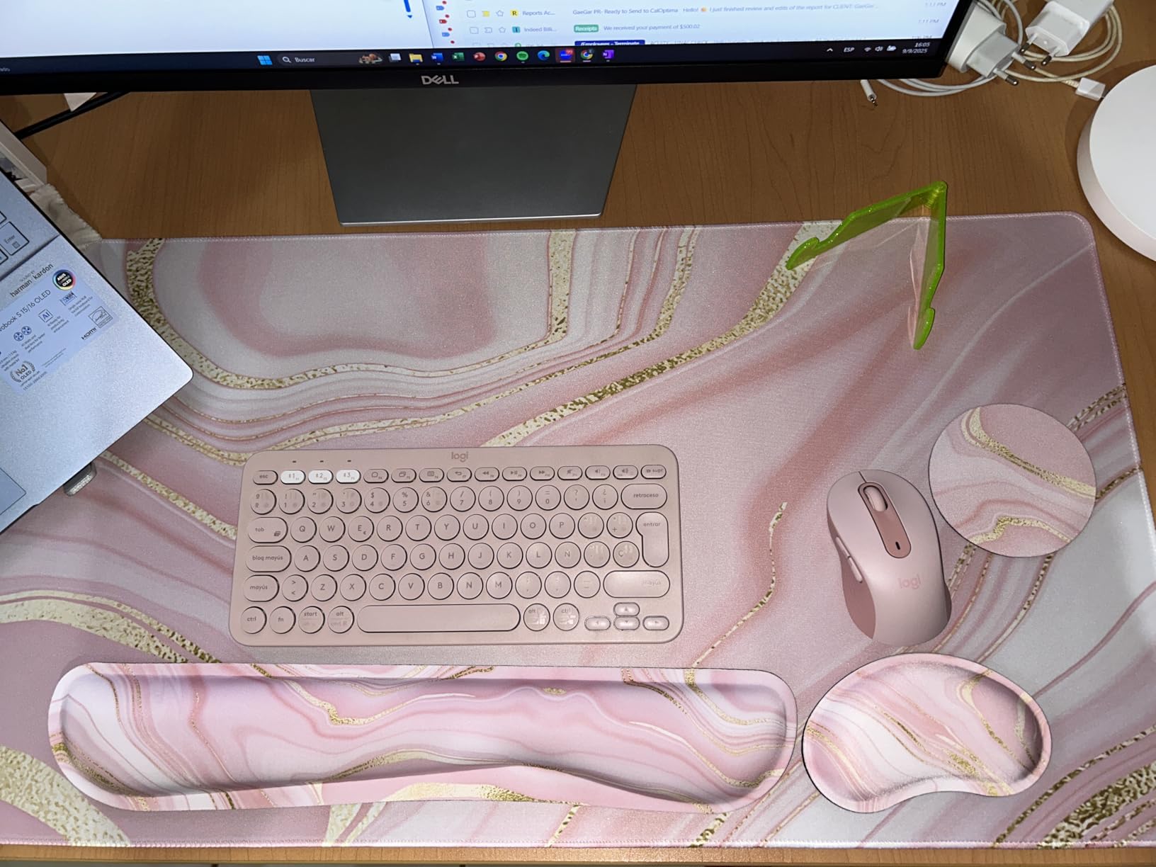 4-in-1 Large Gaming Mouse Pad, Keyboard Wrist Rest Pad & Wrist Support Mousepad Set, Extended Desk Pad Waterproof Desk Mat for Home Office Study Game-Black - Customer Photo 2