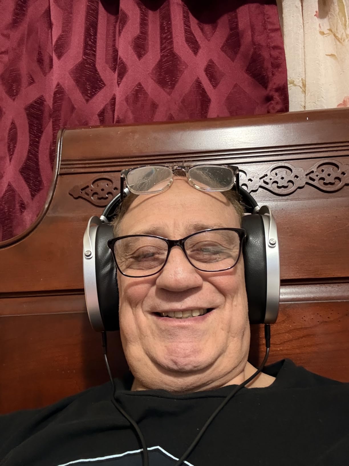 HIFIMAN Ananda Nano Open-Back Over-Ear Planar Magnetic Hi-Fi Headphones with Stealth Magnets and Nanometer Thickness Diaphragm - Customer Photo 2