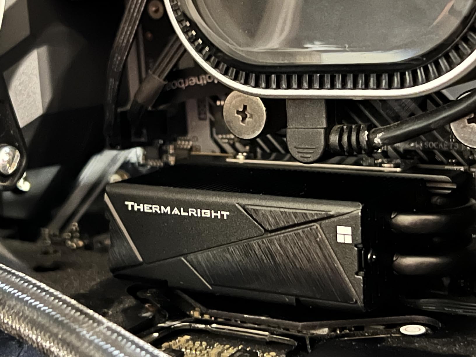 Thermalright HR10 2280 PRO Black SSD Heatsink Cooling,Double-Sided Heat Sink, with Small and High Speed PWM Fan,Thermal Silicone Pad for 2280 SSD PC and Computer,Desktop High Performance SSD Cooler Customer Review Thermalright HR10 2280 PRO Black SSD Heatsink Cooling,Double-Sided Heat Sink, with Small and High Speed PWM Fan,Thermal Silicone Pad for 2280 SSD PC and Computer,Desktop High Performance SSD Cooler - Customer Photo 1