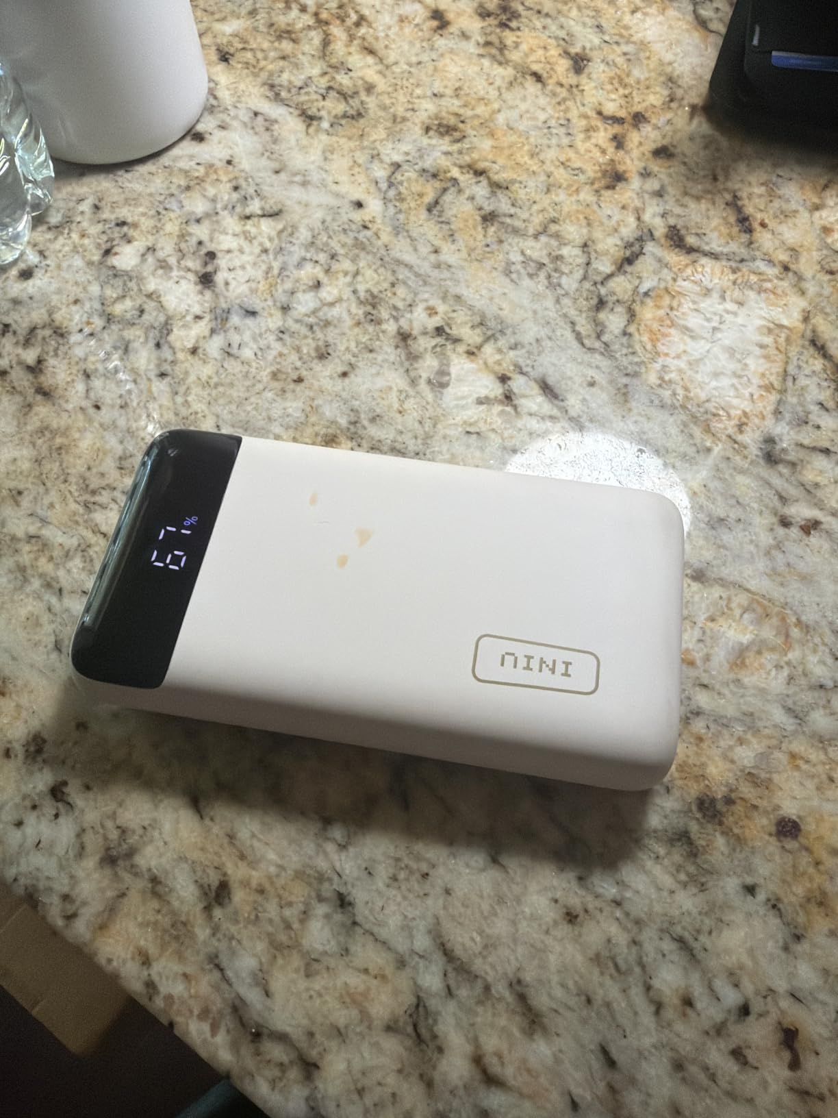 INIU Portable Charger, Smallest 22.5W 20000mAh USB C in & Out Power Bank Fast Charging, PD 3.0+QC 4.0 LED Display Phone Battery Pack Compatible with iPhone 17 16 15 14 Pro Samsung S24 Google iPad etc customer photo 1
