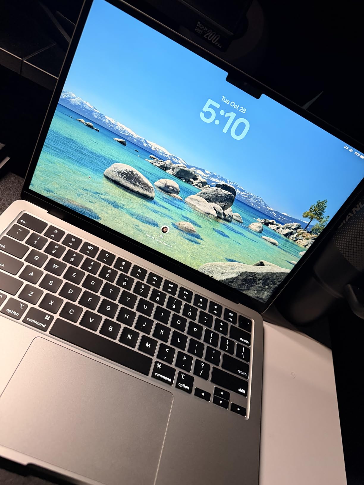 Apple 2022 MacBook Air with Apple M2 Chip (13-inch, 8GB RAM, 256GB SSD Storage) Midnight (Renewed Premium) Customer Review Apple 2022 MacBook Air with Apple M2 Chip (13-inch, 8GB RAM, 256GB SSD Storage) Midnight (Renewed Premium) - Customer Photo 3
