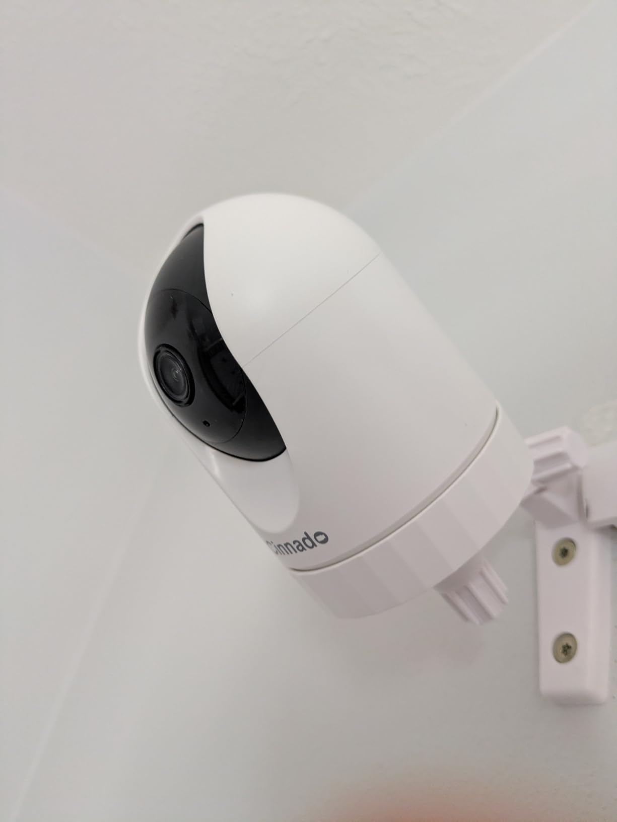 Cinnado 2K Home Security Cameras-2.4Ghz WiFi Indoor Camera with 360° Motion Detection for Pets/Nanny/Baby/Dog, 2 Way Audio, 24/7 SD Card Storage, Cloud Storage, Works with Alexa & Google Home, D1 4P Customer Review Cinnado 2K Home Security Cameras-2.4Ghz WiFi Indoor Camera with 360° Motion Detection for Pets/Nanny/Baby/Dog, 2 Way Audio, 24/7 SD Card Storage, Cloud Storage, Works with Alexa & Google Home, D1 4P - Customer Photo 1