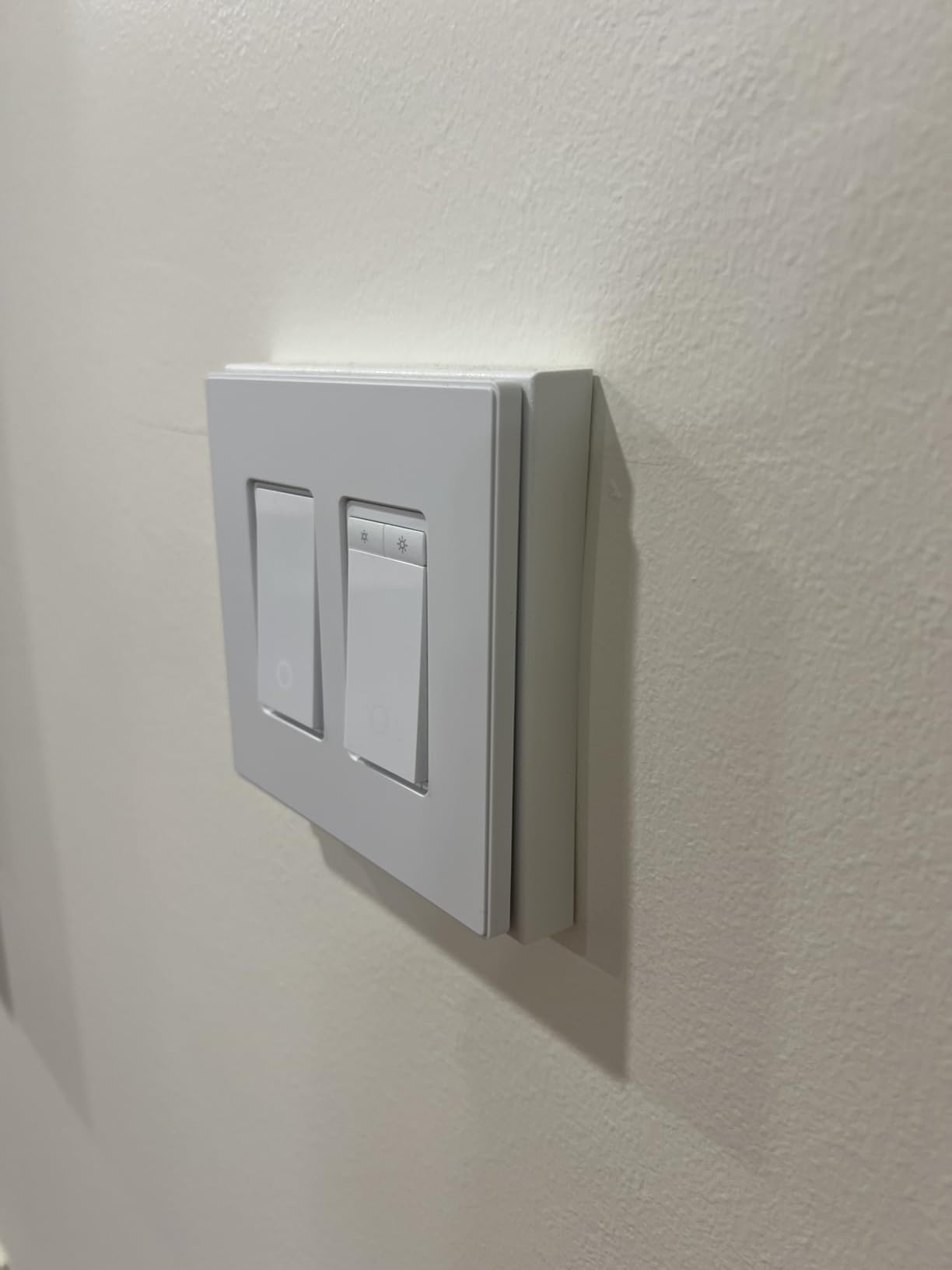 TP-Link Tapo Matter Smart Light Switch: Voice Control w/Siri, Alexa & Google Home | UL Certified | Timer & Schedule | Easy Guided Install | Neutral Wire Required | Single Pole | Tapo S505(2-Pack) - Customer Photo 2