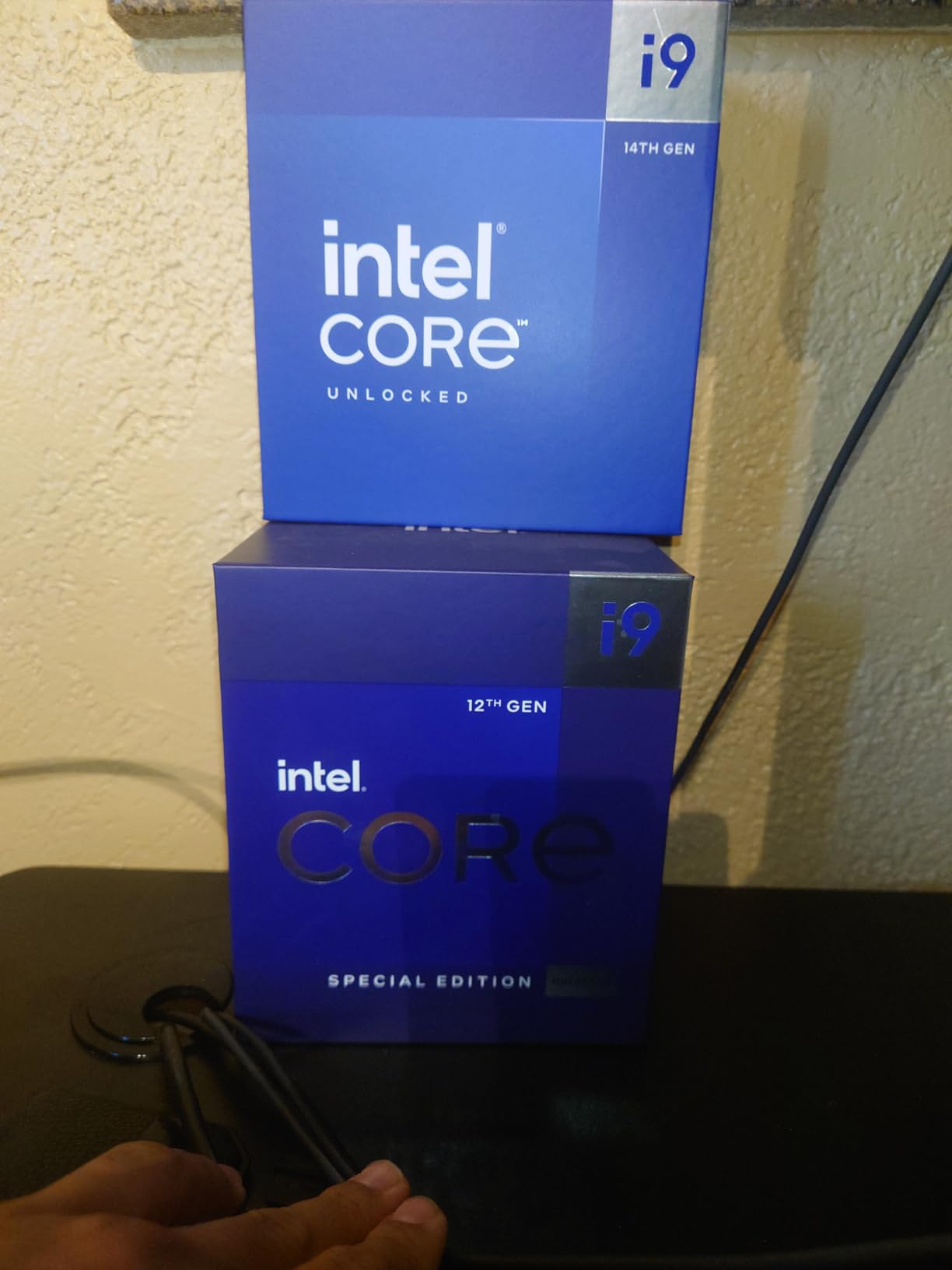 Intel® Core™ i9-14900K Desktop Processor 24 cores (8 P-cores + 16 E-cores) up to 6.0 GHz Customer Review Intel® Core™ i9-14900K Desktop Processor 24 cores (8 P-cores + 16 E-cores) up to 6.0 GHz - Customer Photo 2