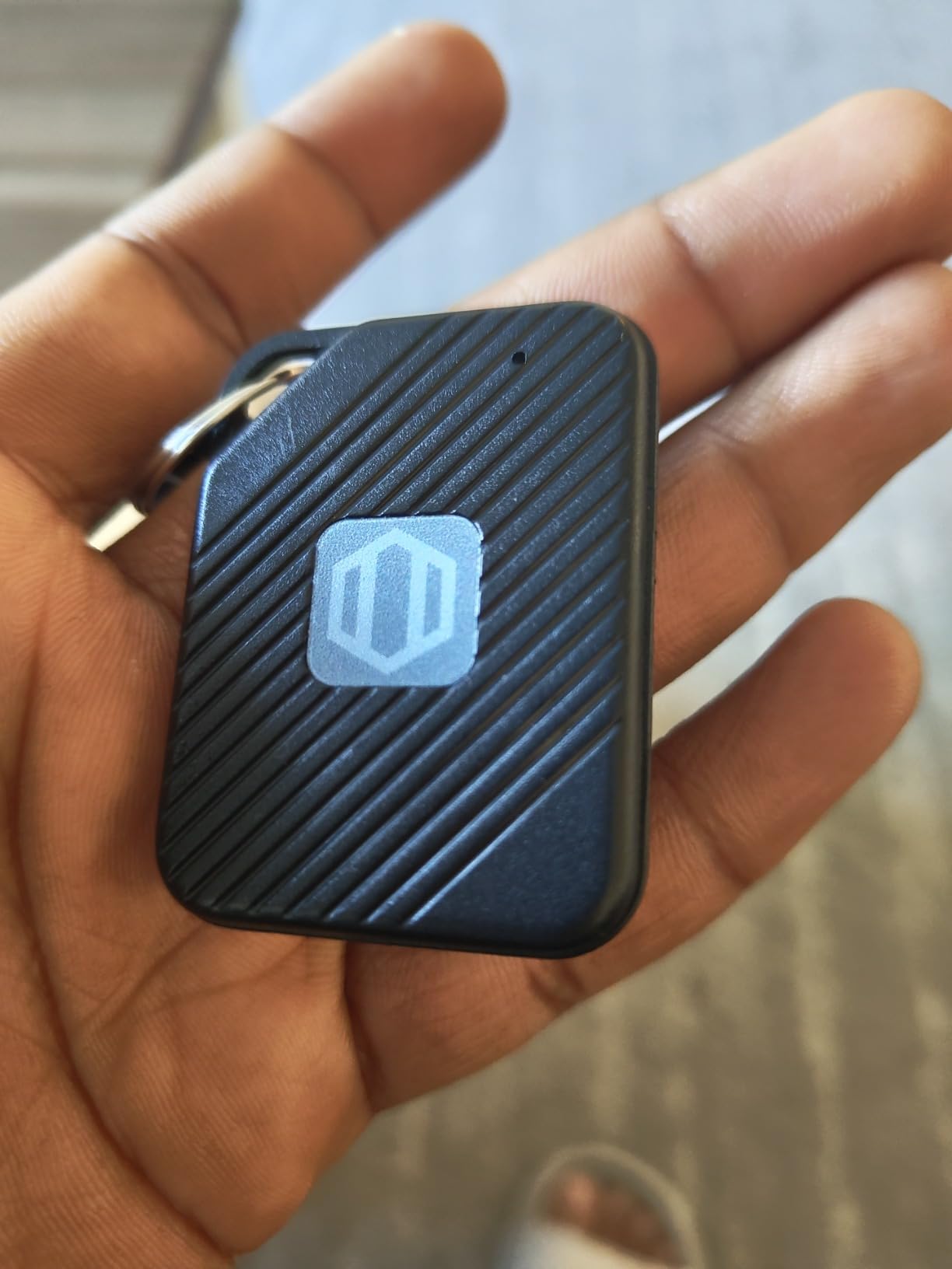 Offline Password Keeper – Secure Bluetooth Drive with Autofill, Store 1,000 Credentials, Military-Grade Encryption for Safe Password Management (Black) Customer Review Offline Password Keeper – Secure Bluetooth Drive with Autofill, Store 1,000 Credentials, Military-Grade Encryption for Safe Password Management (Black) - Customer Photo 4