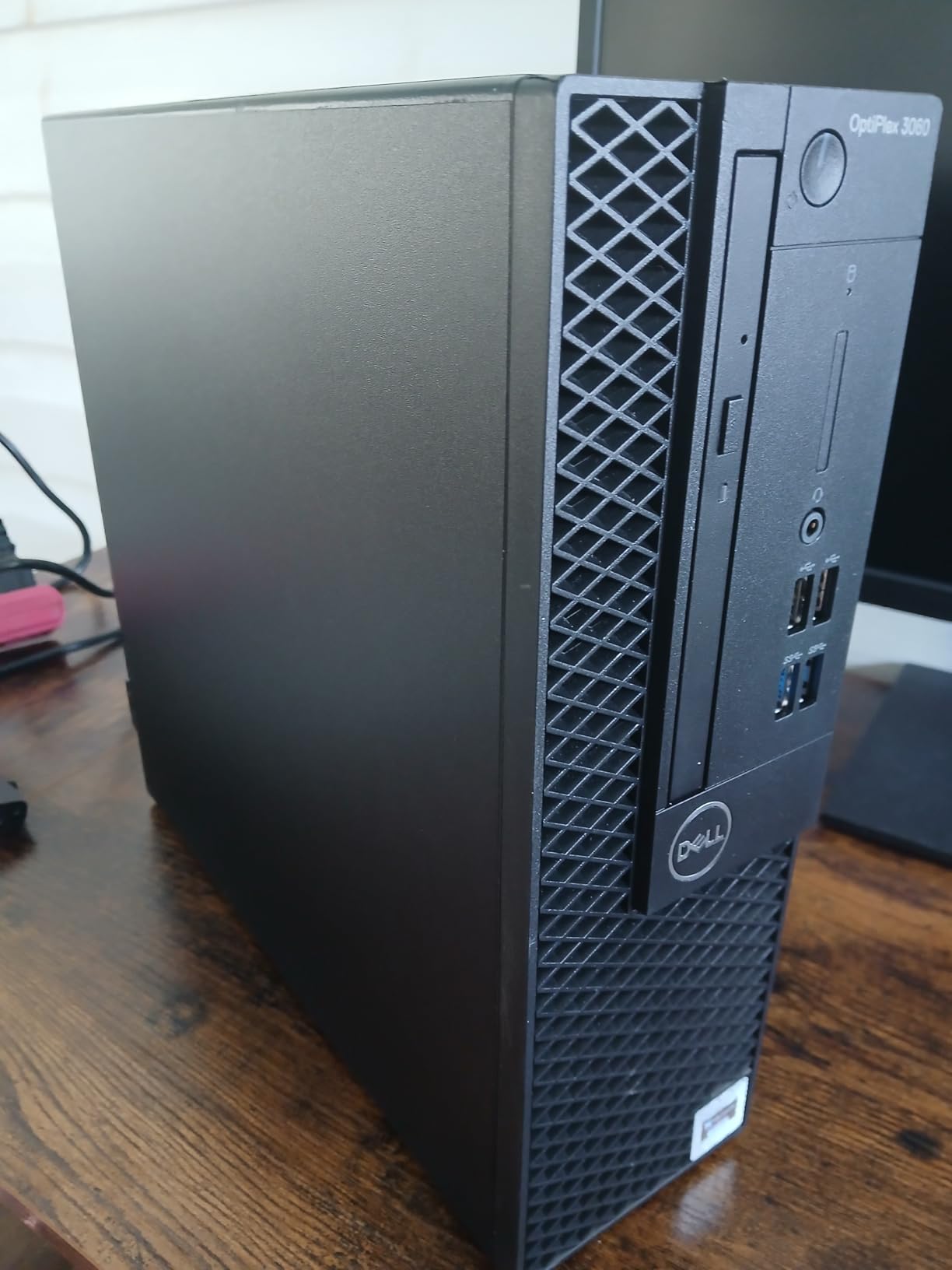 Dell Optiplex 3060 Desktop Computer | Intel i5-8500 (3.2) | 32GB DDR4 RAM | 500GB SSD Solid State | Windows 11 Professional | Home or Office PC (Renewed) (i5 | 500GB SSD, 32GB RAM | Content Creation) - Customer Photo 1