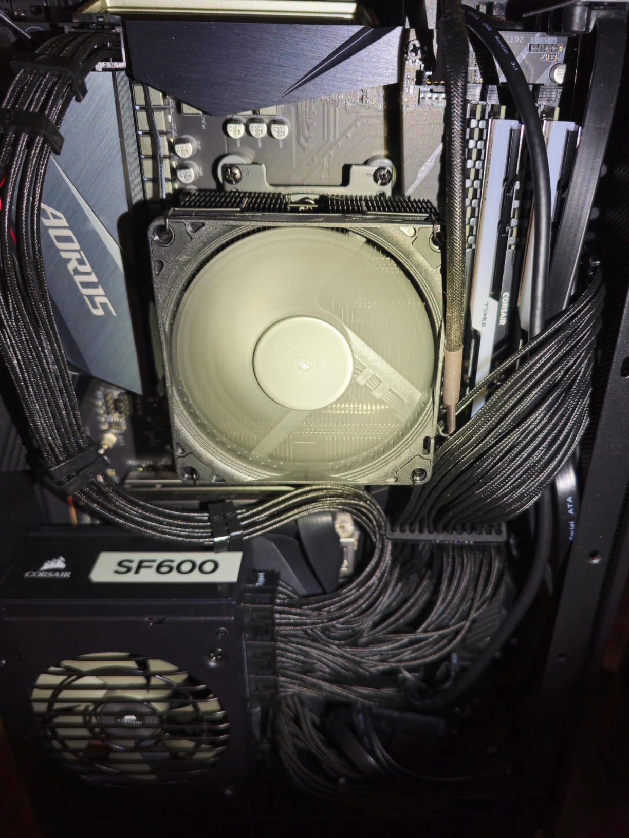 Noctua NH-L9x65 chromax.Black, Premium Low-Profile CPU Cooler (65mm, Black) Customer Review Noctua NH-L9x65 chromax.Black, Premium Low-Profile CPU Cooler (65mm, Black) - Customer Photo 2