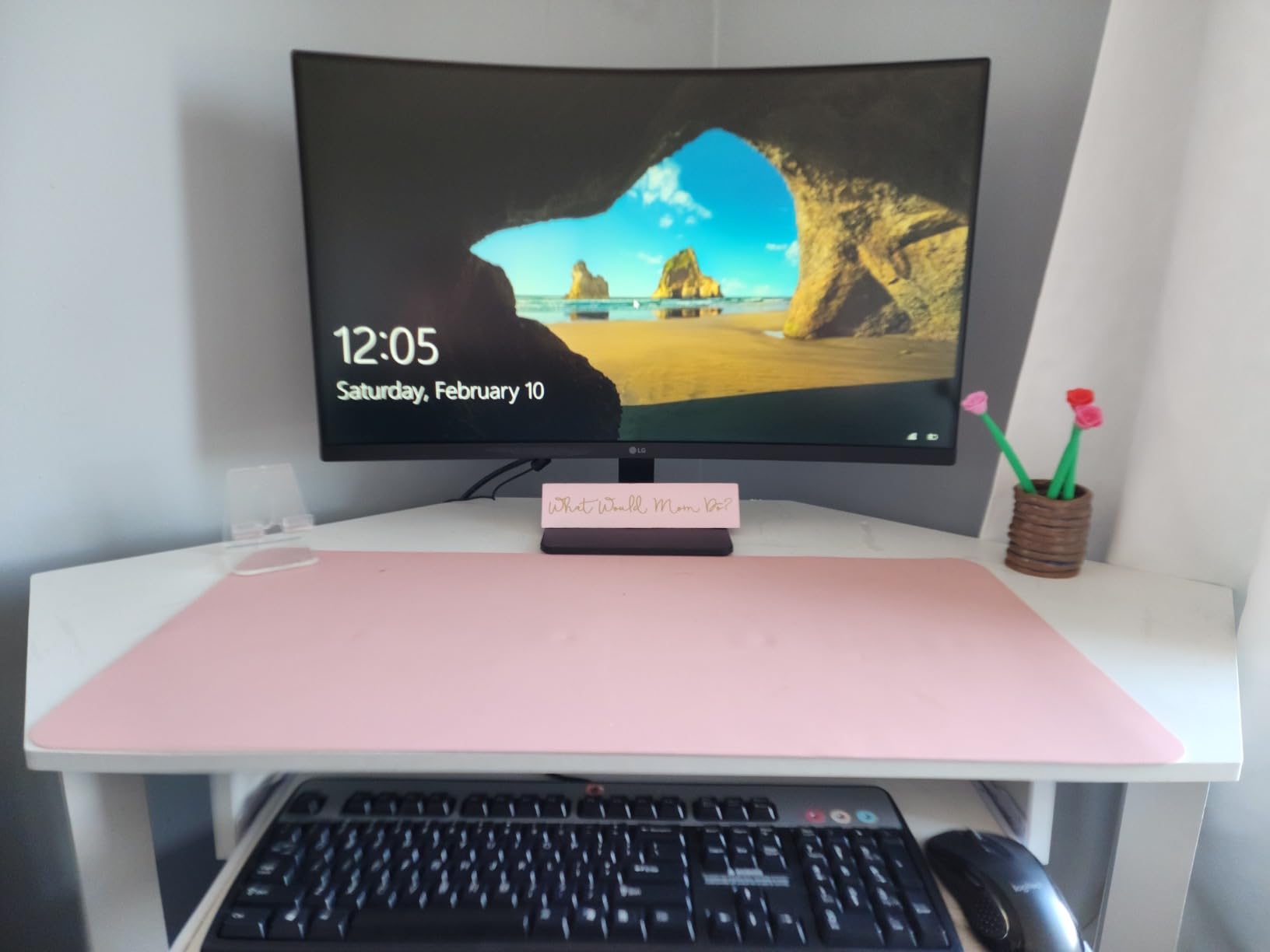 LG 32MR50C-B Curved Monitor 32-Inch FHD 100Hz AMD FreeSync OnScreen Control Dynamic Action Sync Black Stabilizer Tilt Stand (HDMI) - Black Customer Review LG 32MR50C-B Curved Monitor 32-Inch FHD 100Hz AMD FreeSync OnScreen Control Dynamic Action Sync Black Stabilizer Tilt Stand (HDMI) - Black - Customer Photo 4