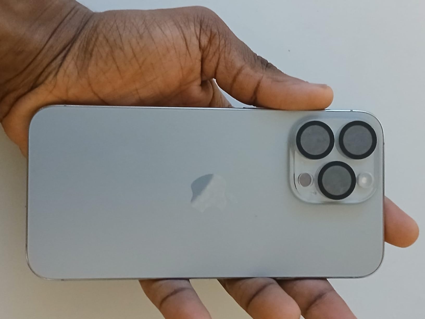 Apple iPhone 15 Pro Max, 256GB, Natural Titanium - Unlocked (Renewed) - Customer Photo 2
