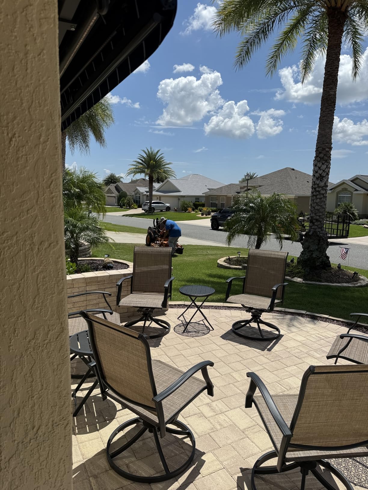 aosu Security Cameras Outdoor Wireless, 4 Cam-Kit, No Subscription, Solar-Powered, Home Security Cameras System with 360° Pan & Tilt, Auto Tracking, 2K Color Night Vision, Easy Setup, 2.4 & 5GHz WiFi Customer Review aosu Security Cameras Outdoor Wireless, 4 Cam-Kit, No Subscription, Solar-Powered, Home Security Cameras System with 360° Pan & Tilt, Auto Tracking, 2K Color Night Vision, Easy Setup, 2.4 & 5GHz WiFi - Customer Photo 3