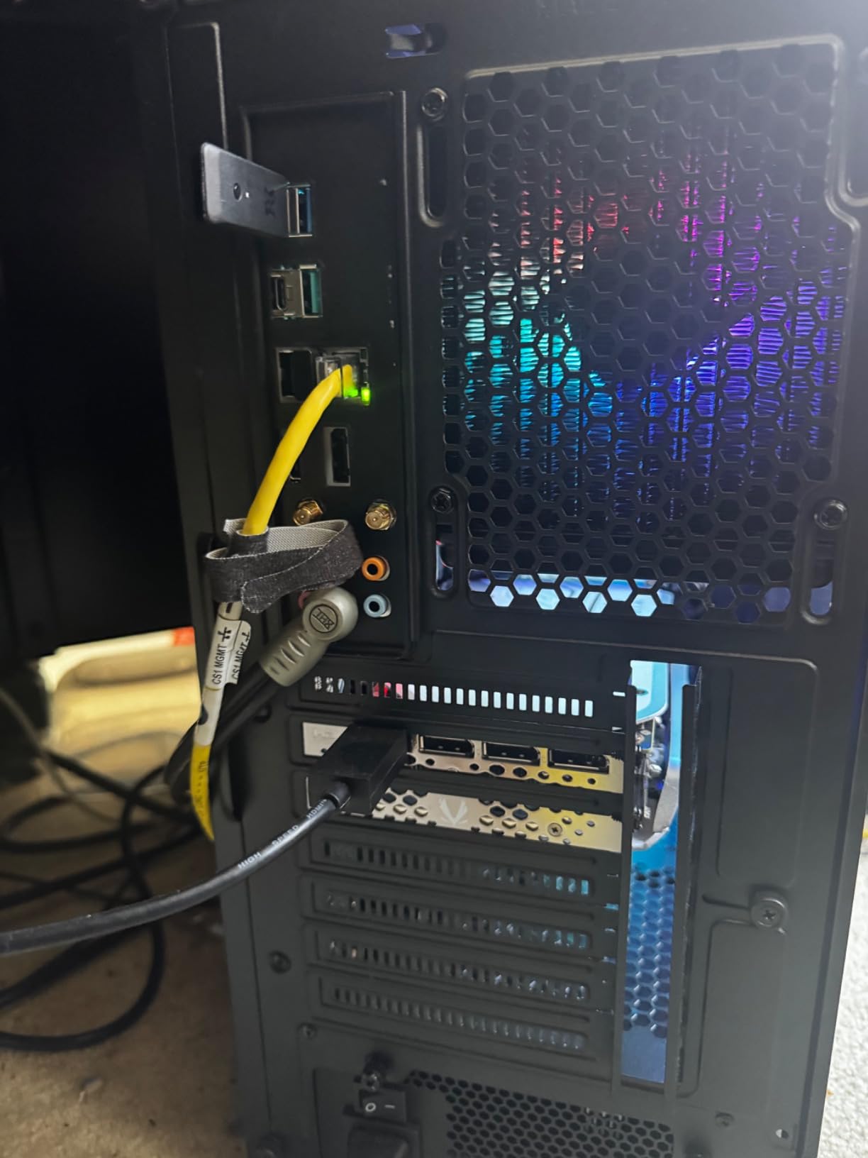 ViprTech Overlord 2.0 Liquid-Cooled PC - AMD Ryzen 7 5700X (4.6Ghz Turbo), AMD RX 9060 XT 16GB, 32GB DDR4 3200, 2TB SSD, Black Wood Case, RGB Keyboard Mouse, VR-Ready, WiFi BT, Win 11, Computer Tower customer photo 2