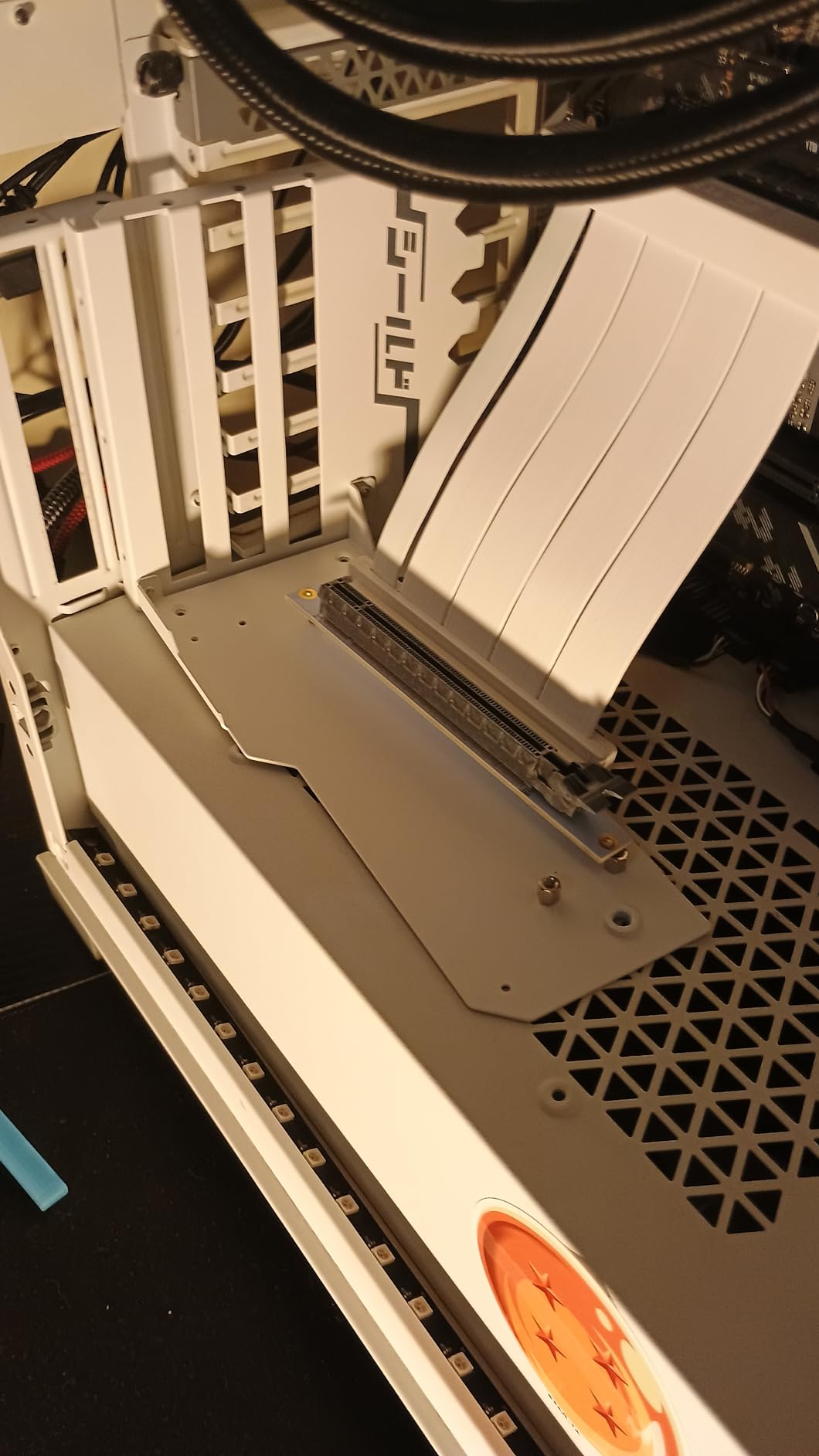 EZDIY-FAB Vertical GPU Mount with High-Speed PCIE 4.0 Riser Cable, ARGB Module, 115mm/4.52in Flexible Extension, 90 Degree Connector, Only Compatible to Full-Opened PCIe Slots-Black-YIHPI344-2 Customer Review EZDIY-FAB Vertical GPU Mount with High-Speed PCIE 4.0 Riser Cable, ARGB Module, 115mm/4.52in Flexible Extension, 90 Degree Connector, Only Compatible to Full-Opened PCIe Slots-Black-YIHPI344-2 - Customer Photo 3